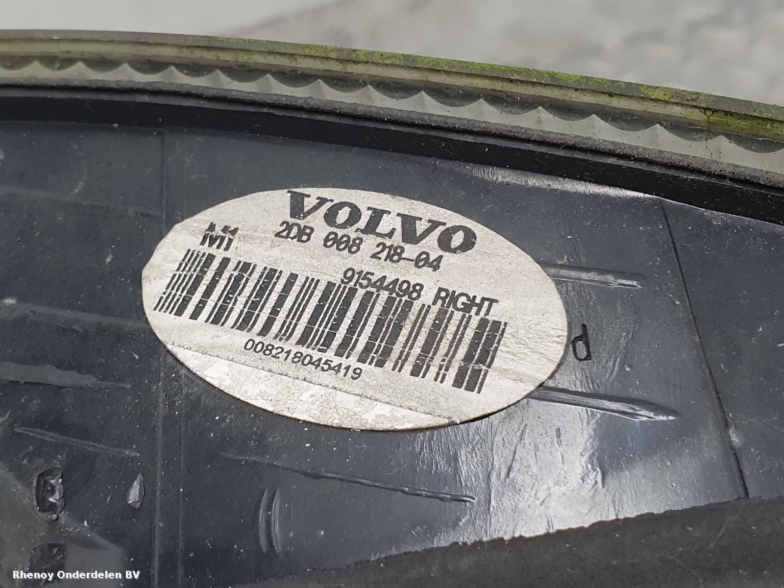 View Auto part R Taillight VOLVO XC70 2004
