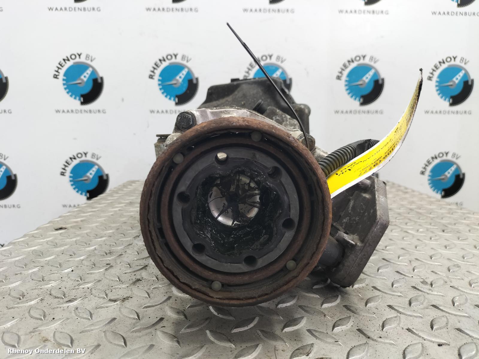 View Auto part Differential Assembly VOLVO XC70 2004