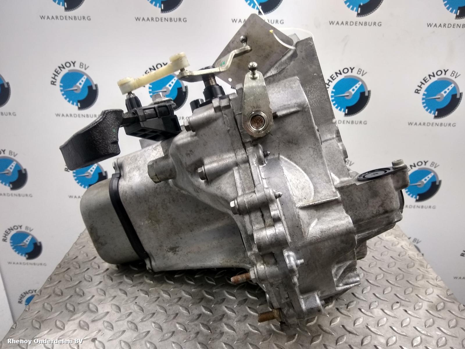 View Auto part TRANSMISSIE / VERSNELLINGSBAK PEUGEOT 208 2017