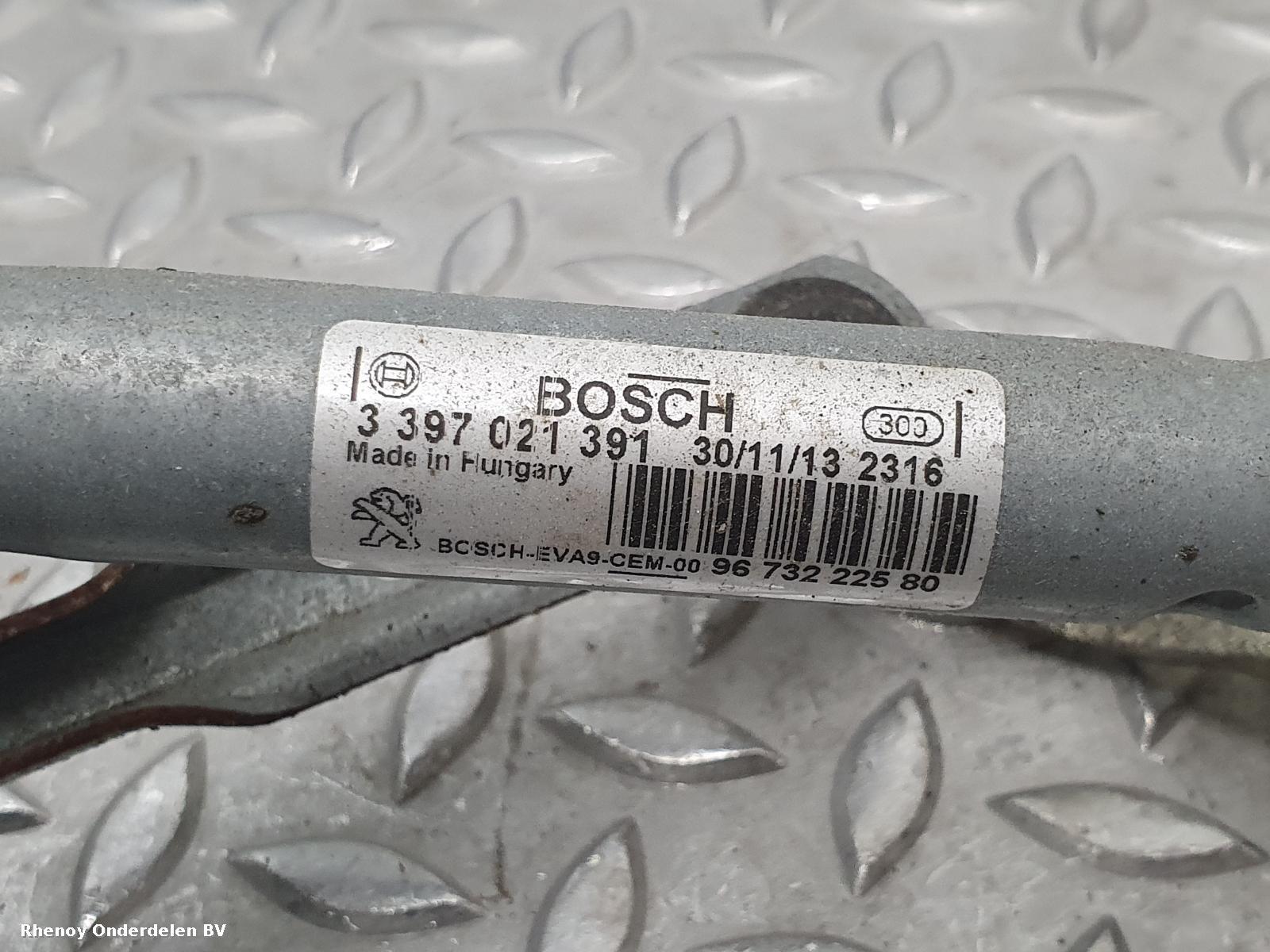 View Auto part RUITENWISSERMOTOR VOOR PEUGEOT 208 2014