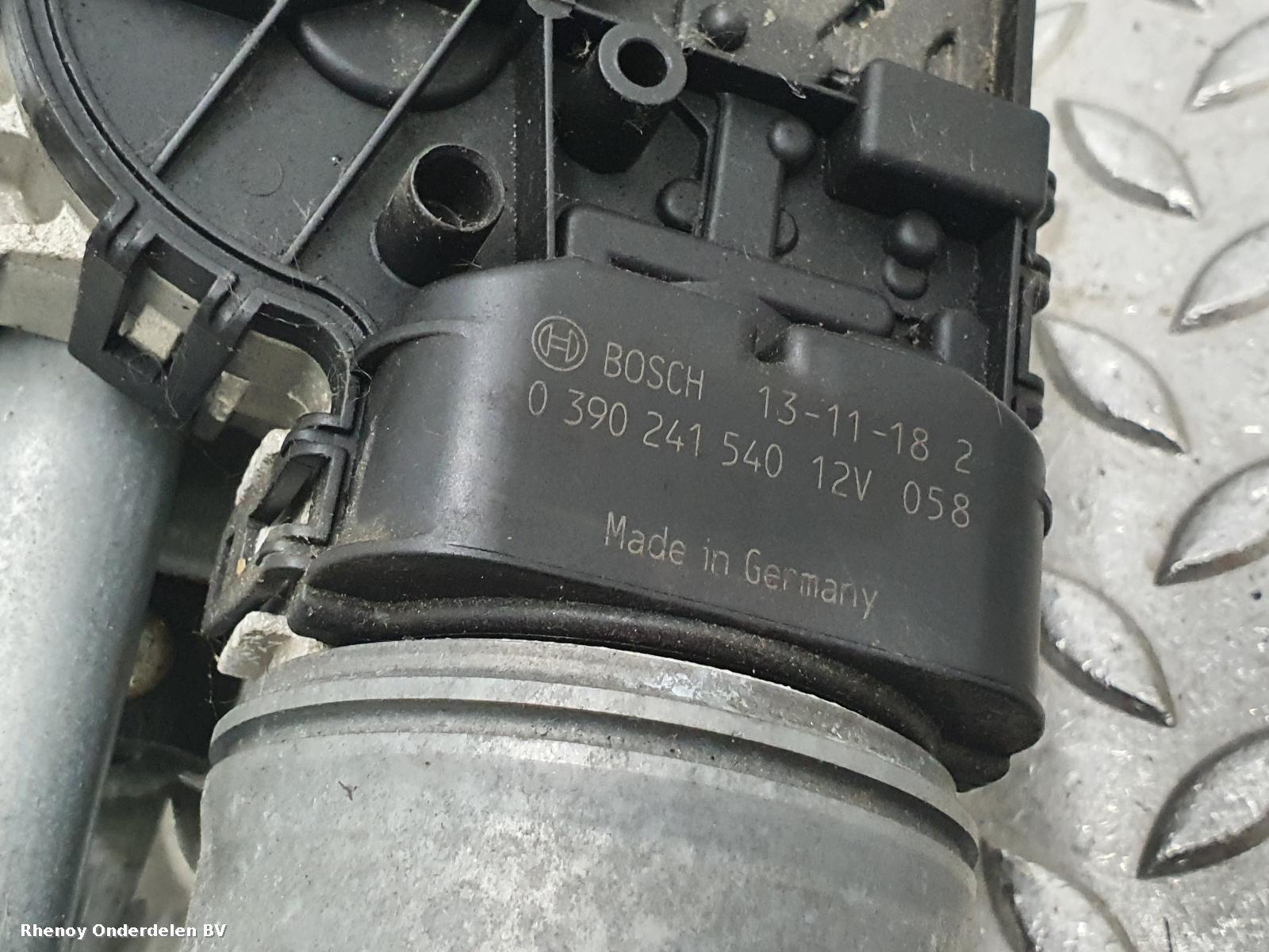 View Auto part RUITENWISSERMOTOR VOOR PEUGEOT 208 2014