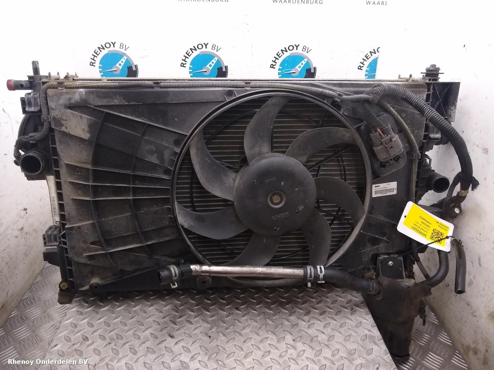 Bekijk Auto-onderdeel KOELERPAKKET OPEL / VAUXHALL INSIGNIA 2010