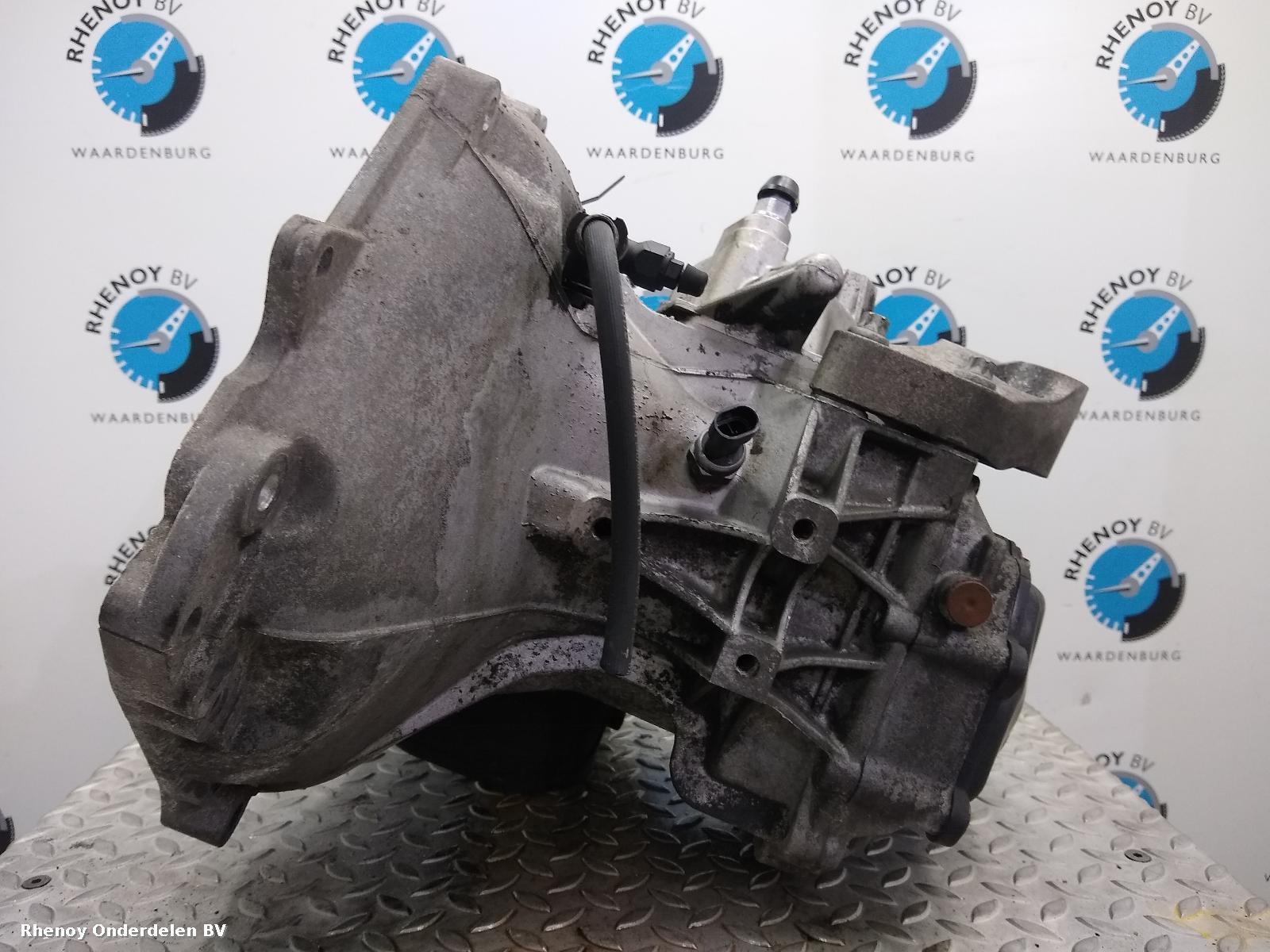 View Auto part TRANSMISSIE / VERSNELLINGSBAK OPEL / VAUXHALL CORSA 2011