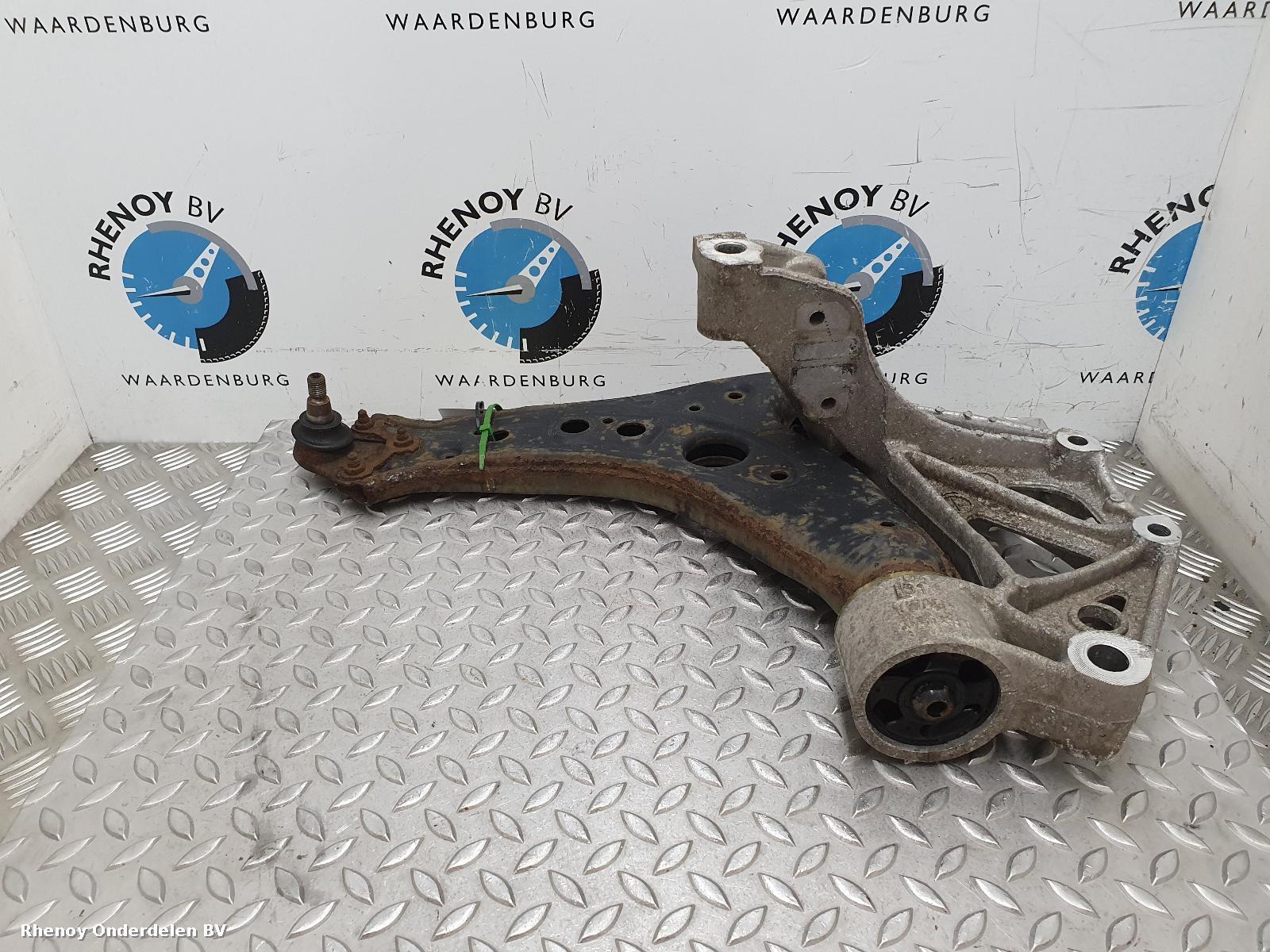 Bekijk Auto-onderdeel DRAAGARM ONDER LV VOLKSWAGEN POLO 2005