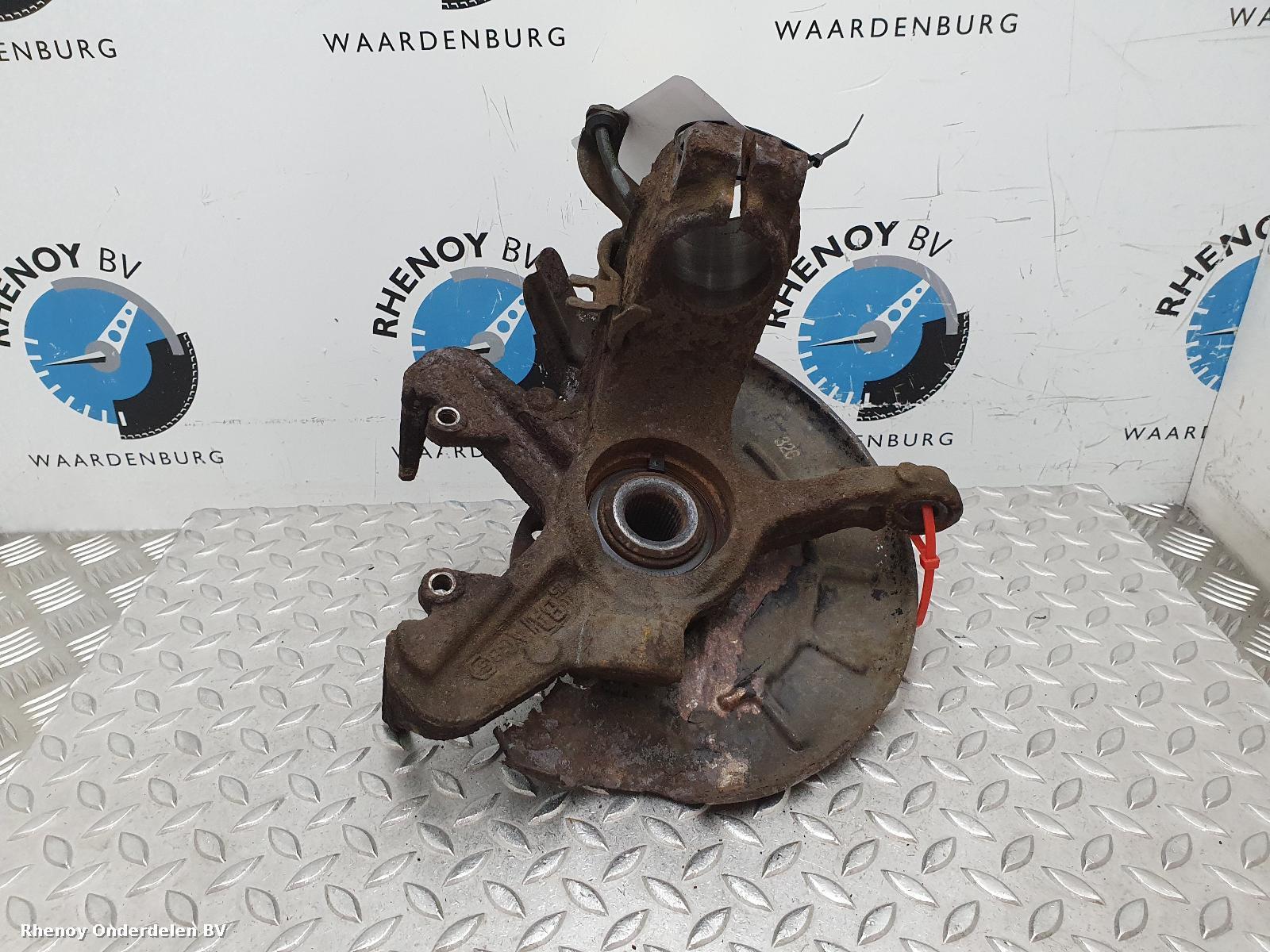 Bekijk Auto-onderdeel FUSEE RV VOLKSWAGEN POLO 2005