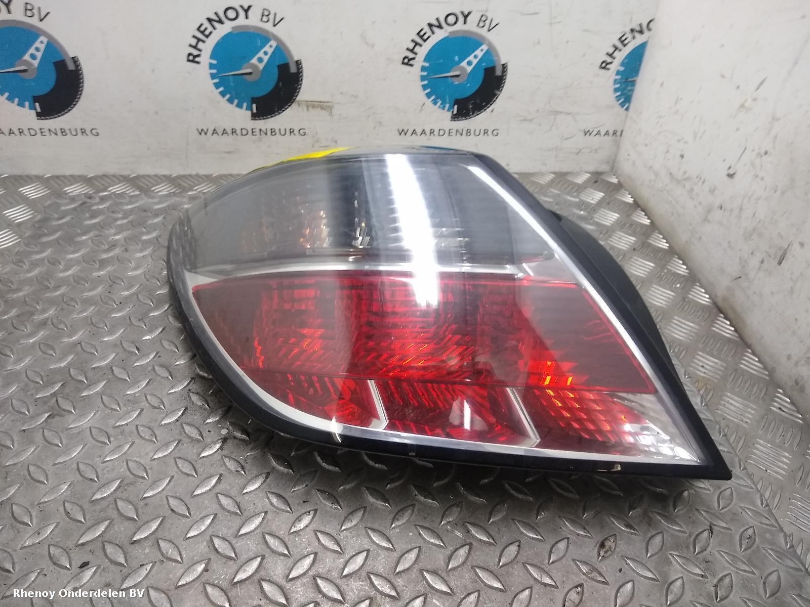 Bekijk Auto-onderdeel ACHTERLICHT L OPEL / VAUXHALL ASTRA 2006
