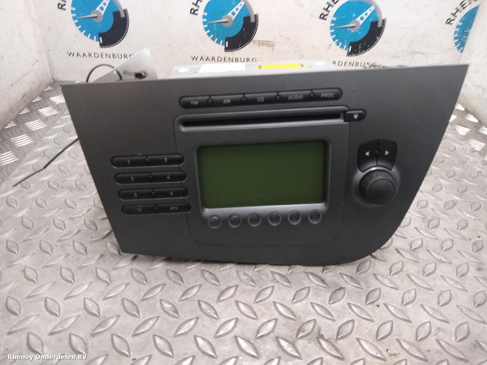 Bekijk Auto-onderdeel RADIO SEAT LEON 2006