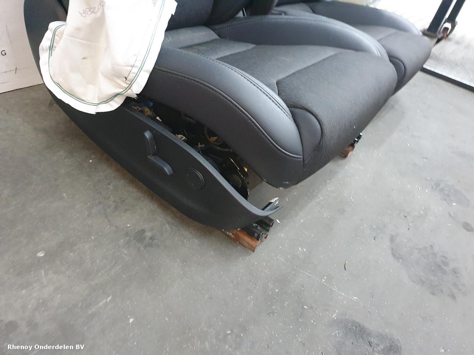 View Auto part INTERIEUR COMPLEET TESLA MODEL X 2018