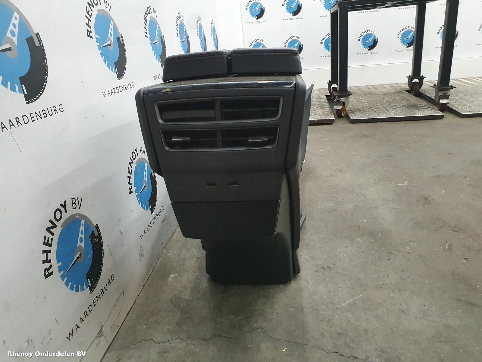 View Auto part INTERIEUR COMPLEET TESLA MODEL X 2018