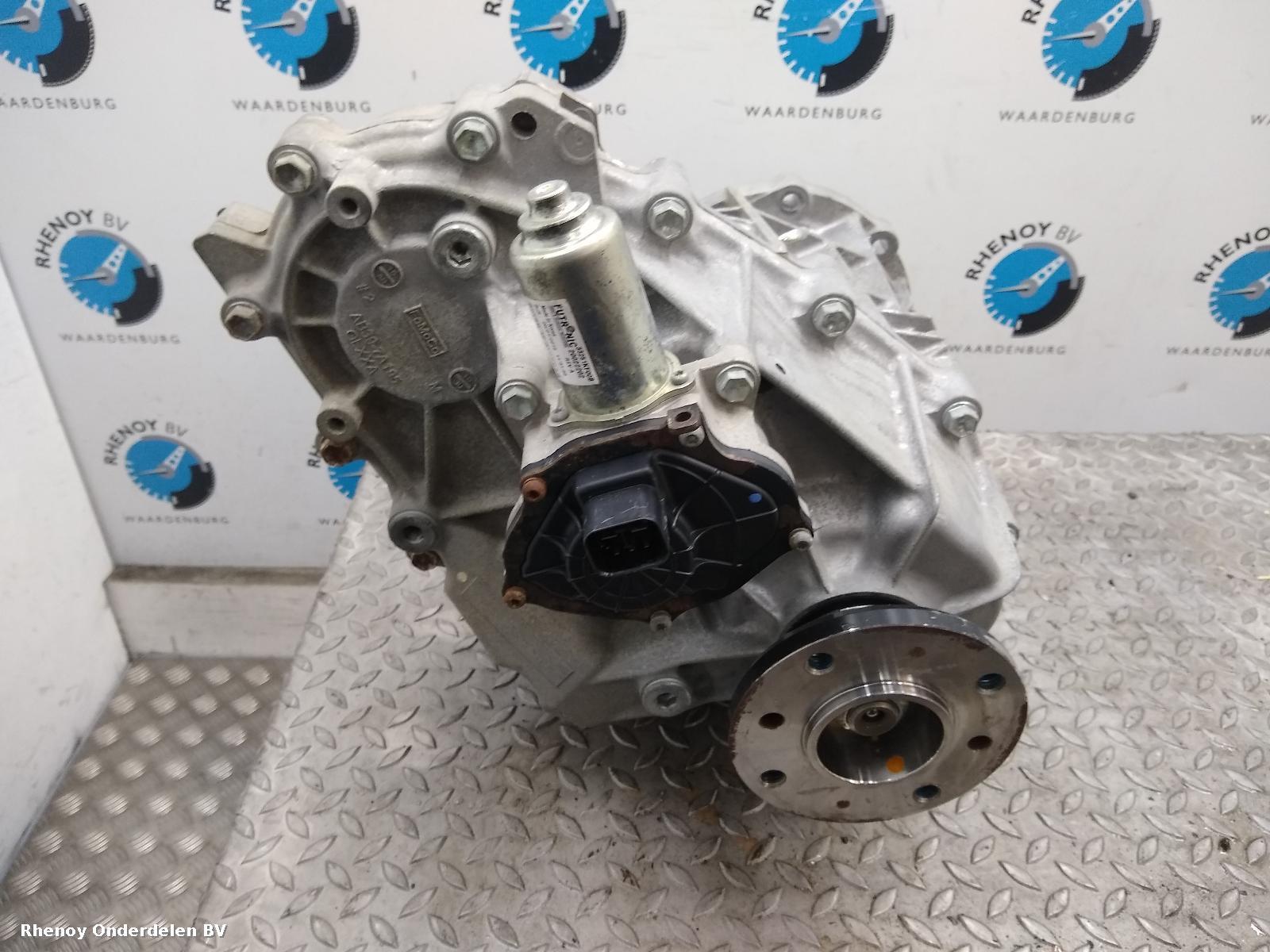 View Auto part TUSSENBAK FORD RANGER 2016