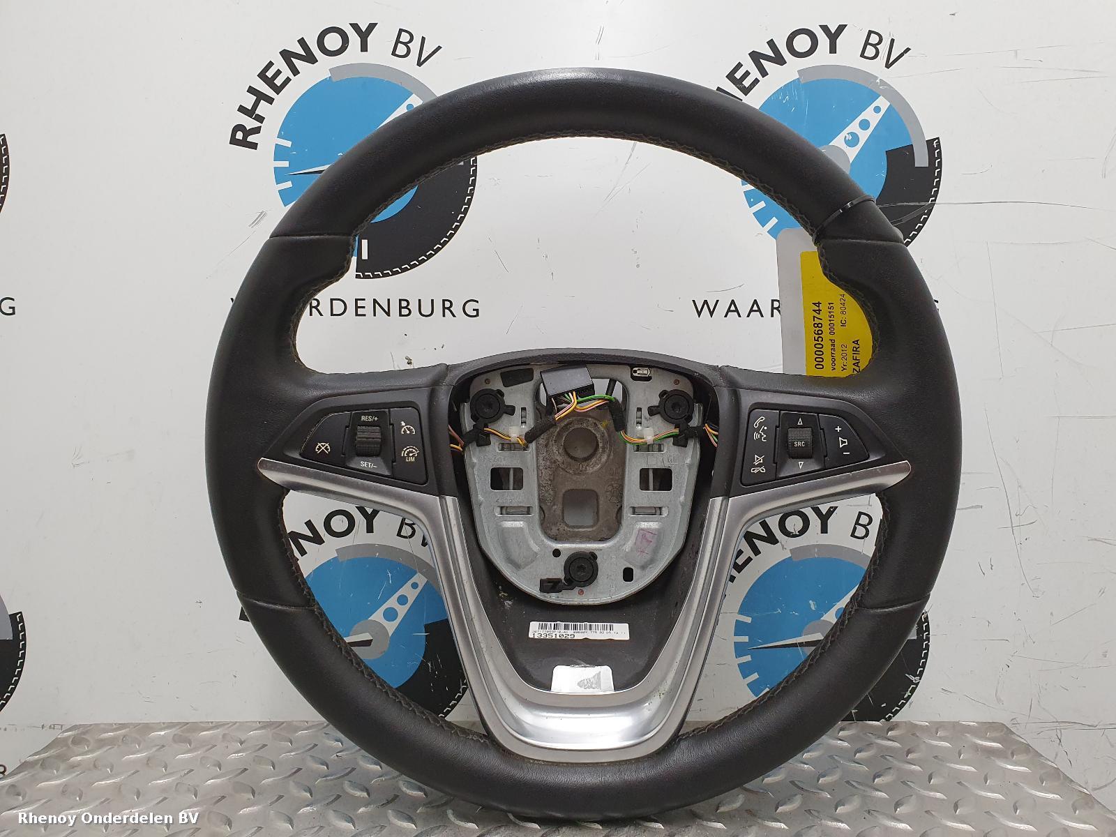 Bekijk Auto-onderdeel STUURWIEL OPEL / VAUXHALL ZAFIRA 2012