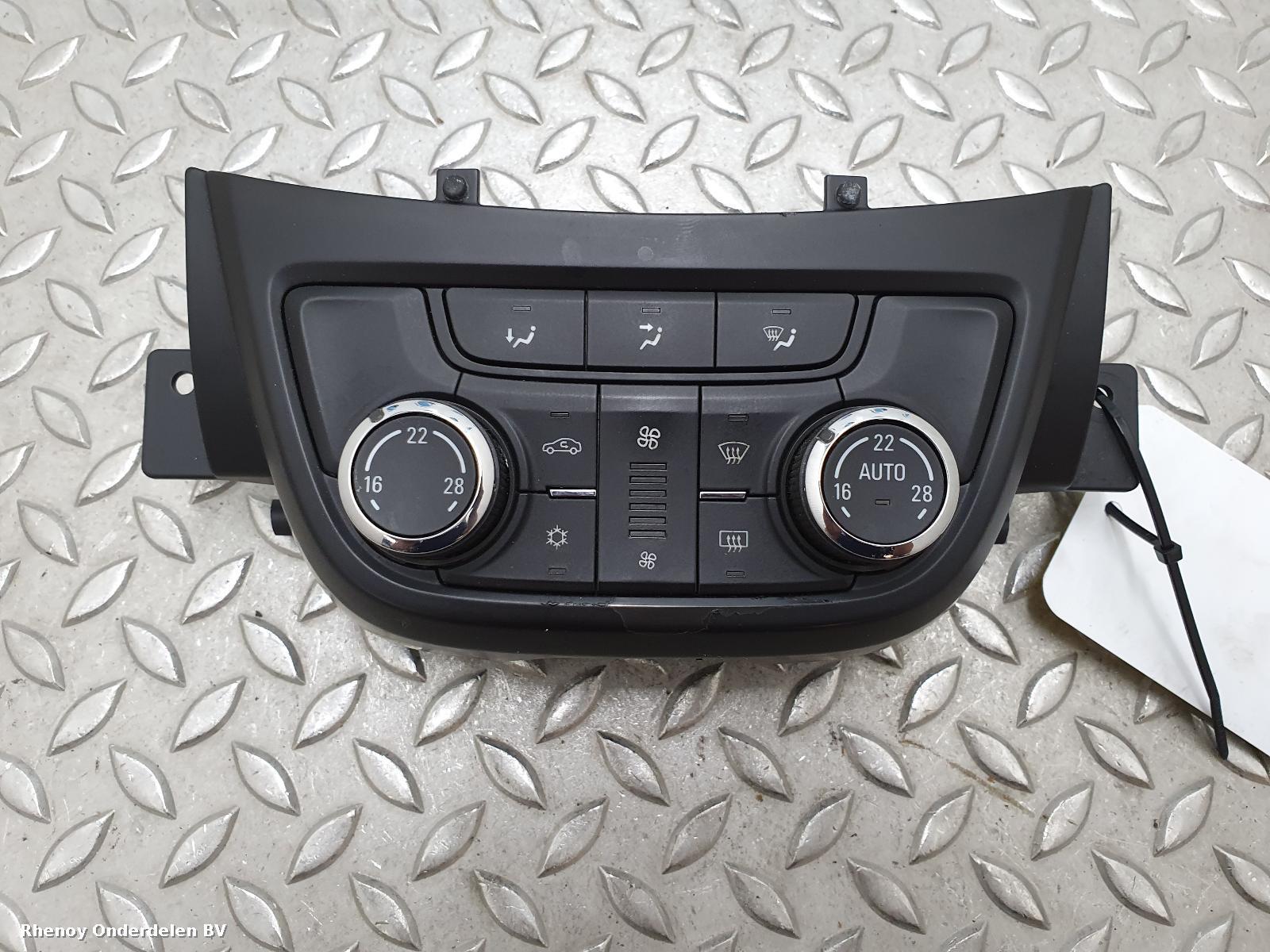 Bekijk Auto-onderdeel KACHEL BEDIENINGSPANEEL OPEL / VAUXHALL ZAFIRA 2012