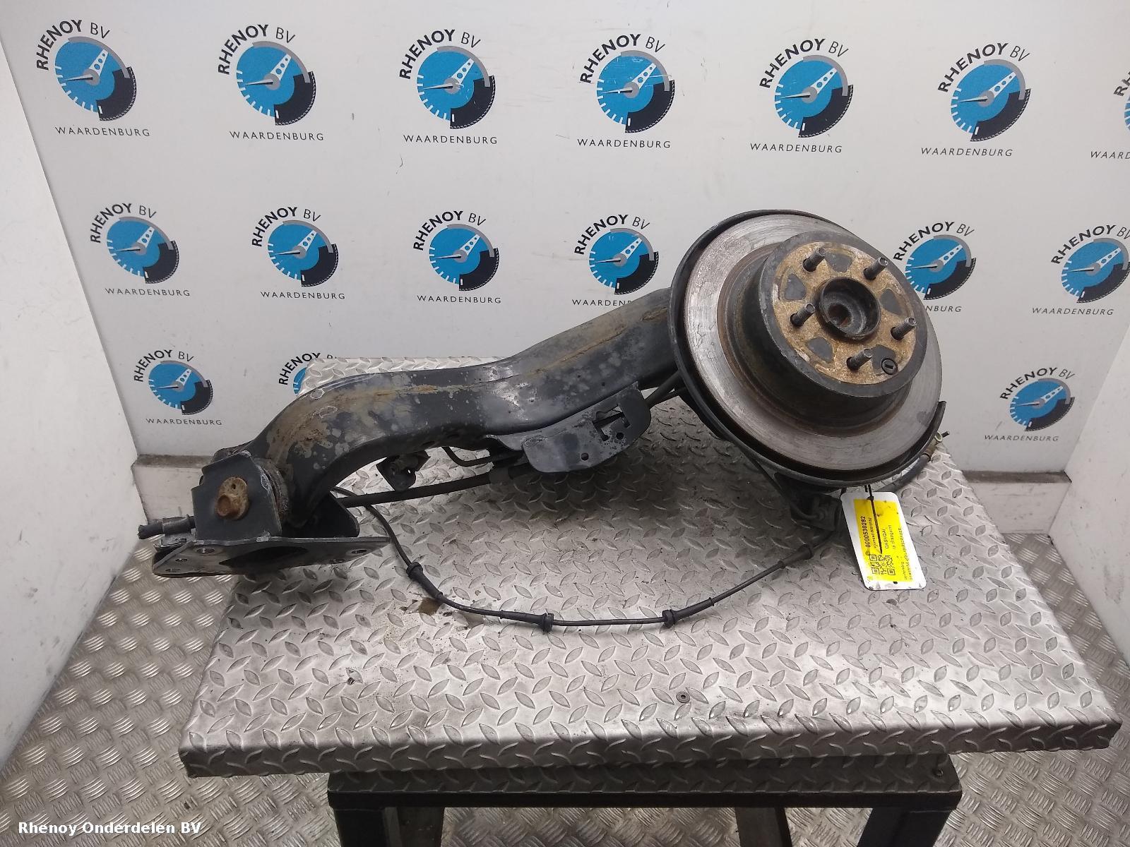 Bekijk Auto-onderdeel DRAAGARM ONDER RA NISSAN QASHQAI 2012