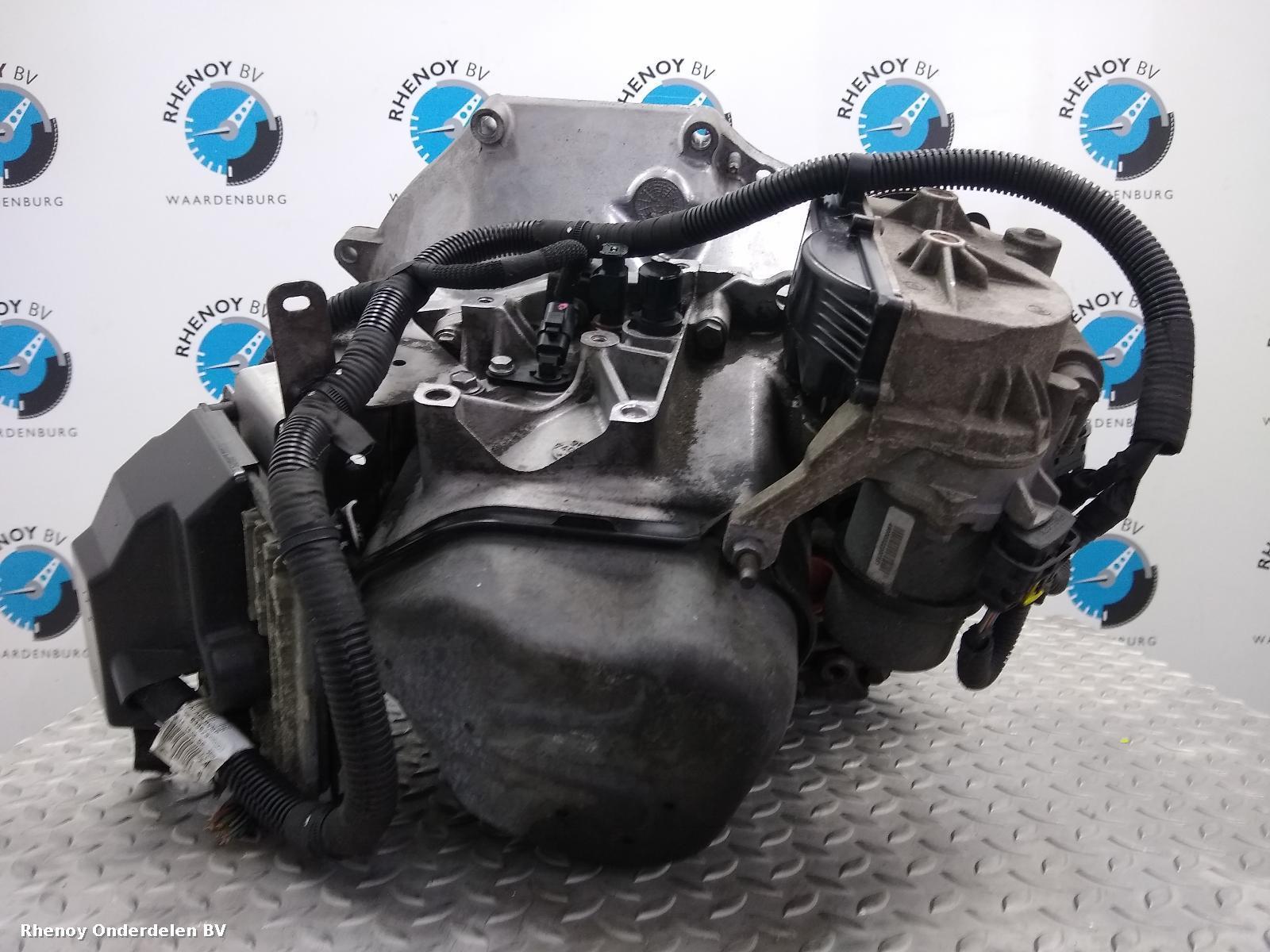 View Auto part TRANSMISSIE / VERSNELLINGSBAK PEUGEOT 208 2013