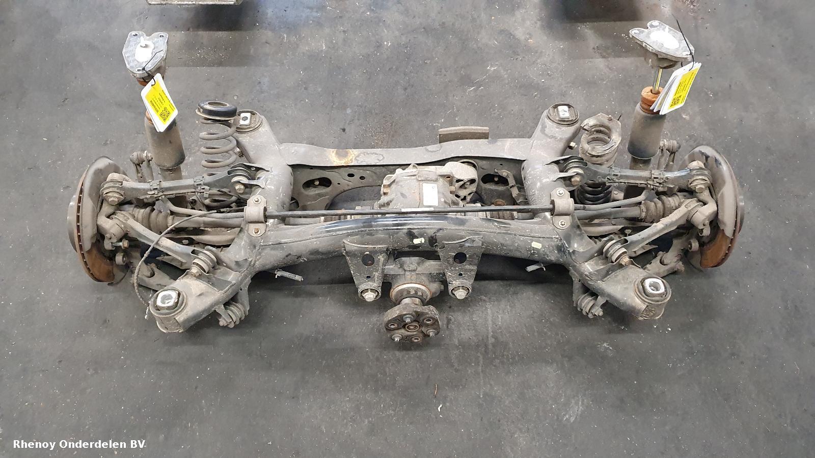 Bekijk Auto-onderdeel DIFFERENTIEEL / CARDAN BMW 3 SERIES 2012