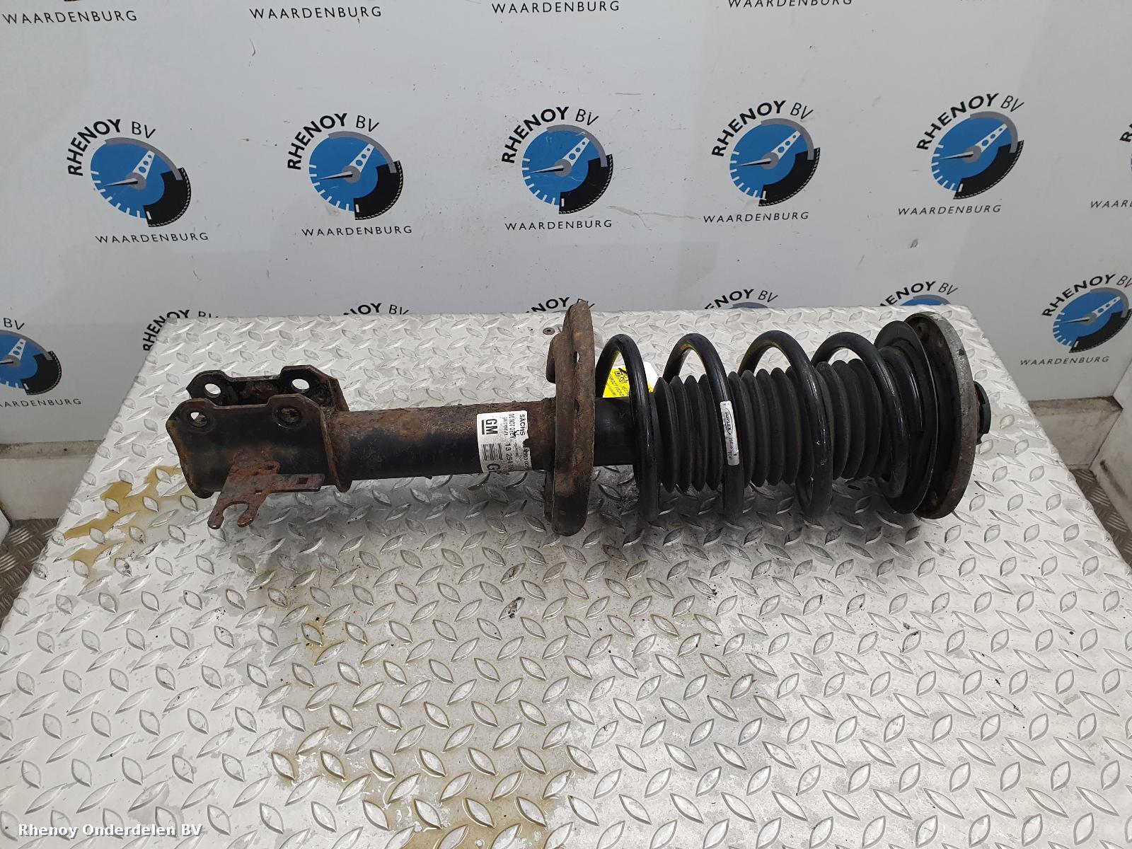 Bekijk Auto-onderdeel VEERPOOT / SCHOKBREKER RV OPEL / VAUXHALL VECTRA 2007