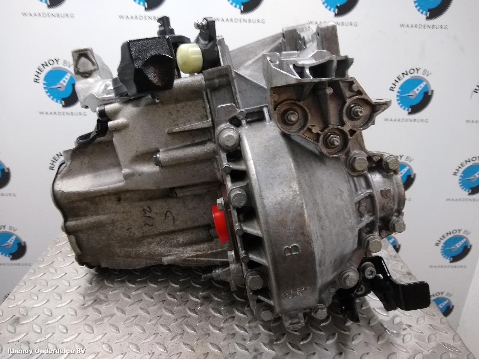 2018 PEUGEOT 3008 TRANSMISSIE / VERSNELLINGSBAK View Auto part TRANSMISSIE / VERSNELLINGSBAK PEUGEOT 3008 2018