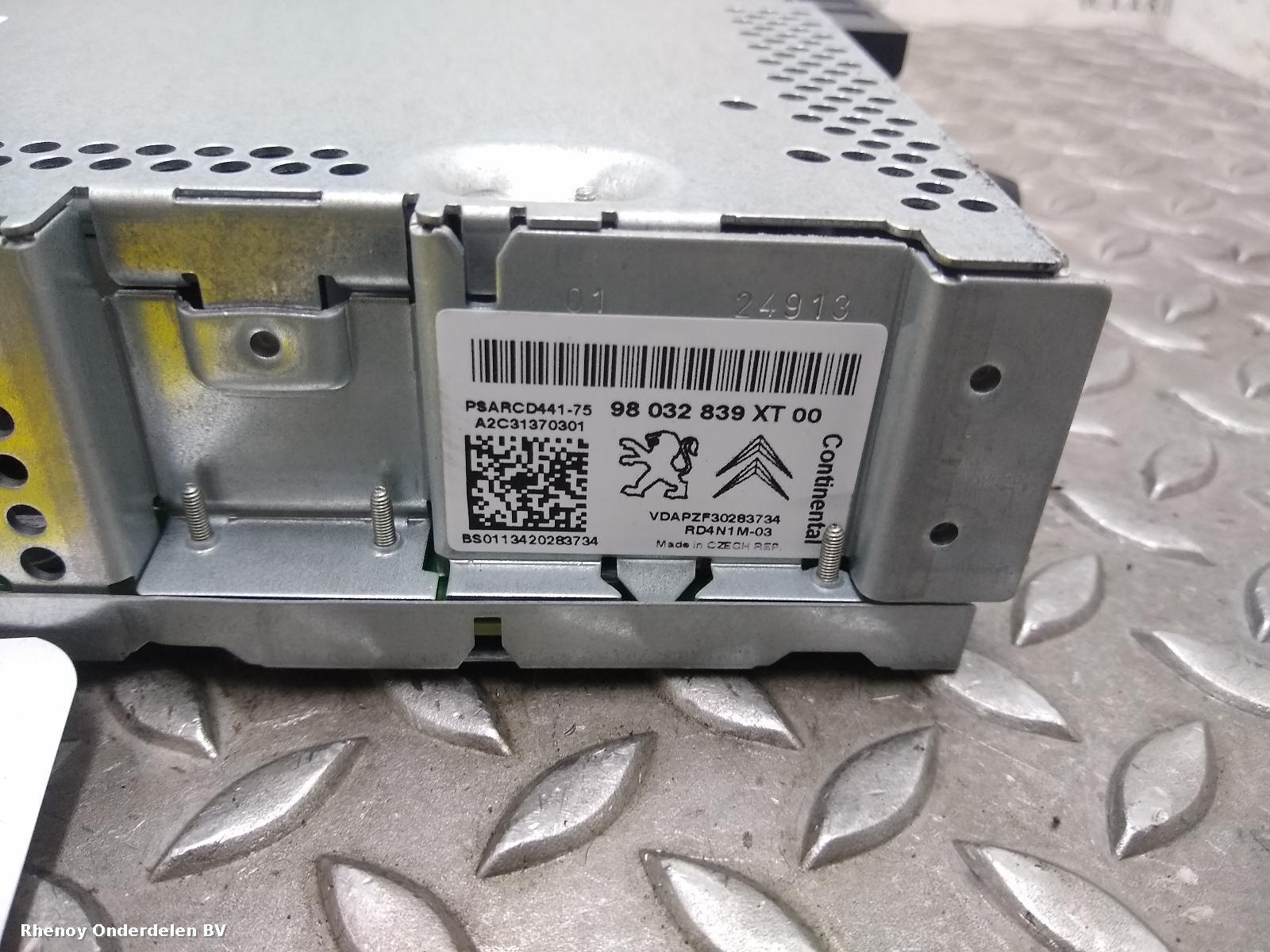 View Auto part RADIO CITROEN C3 2013