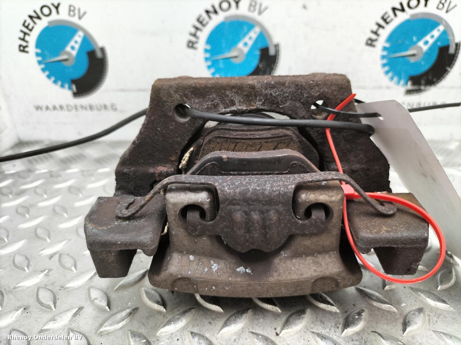 Bekijk Auto-onderdeel REM KLAUW BMW 5 SERIES 2005