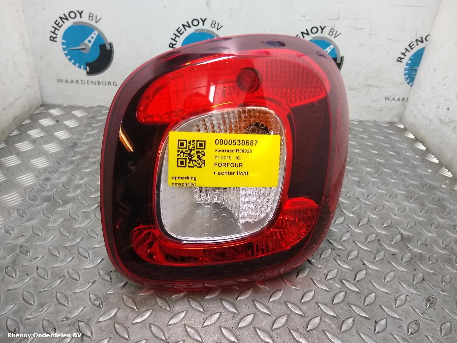 Bekijk Auto-onderdeel ACHTERLICHT R SMART FORFOUR 2019