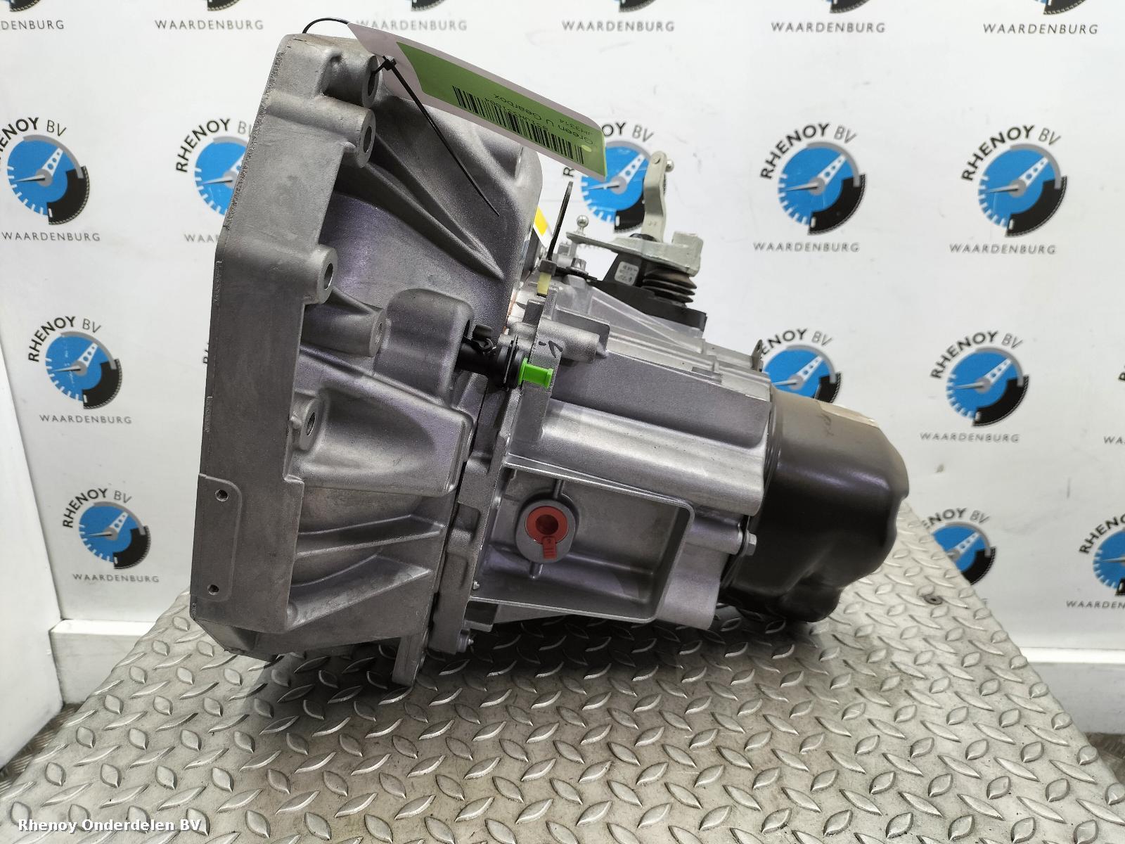View Auto part TRANSMISSIE / VERSNELLINGSBAK NISSAN QASHQAI 2014