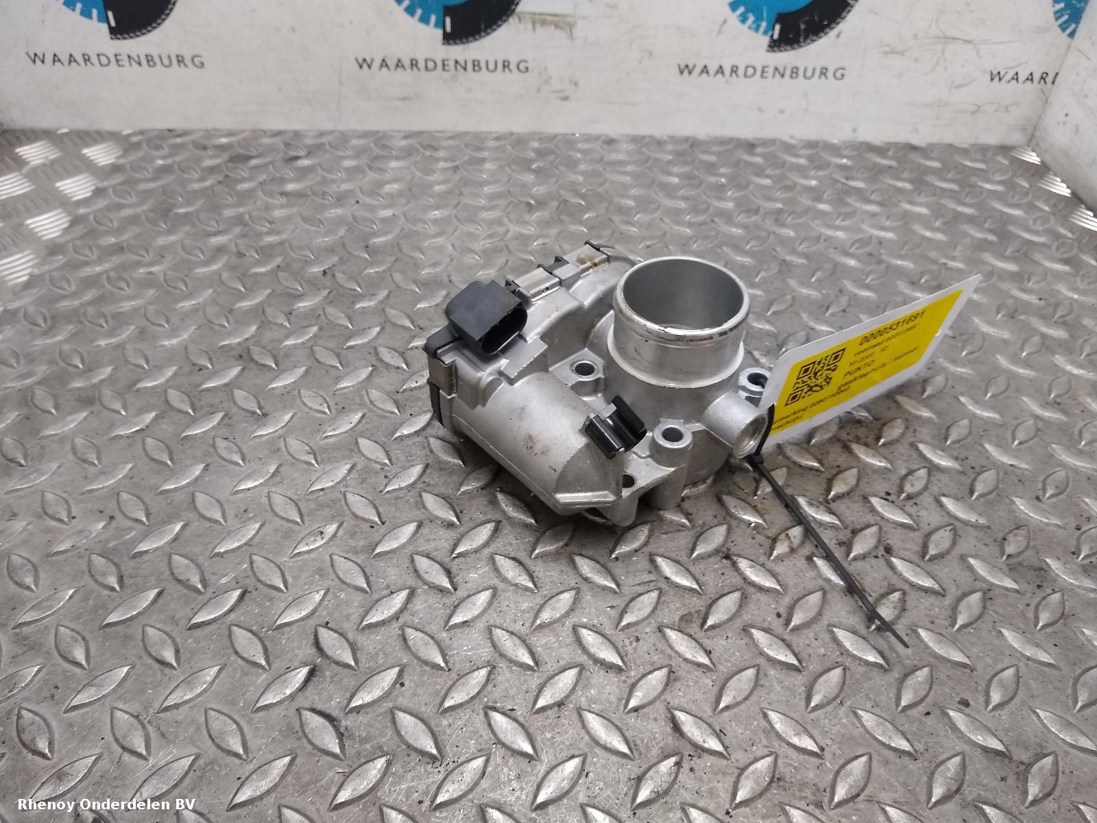 Bekijk Auto-onderdeel GASKLEPHUIS FIAT PUNTO 2000