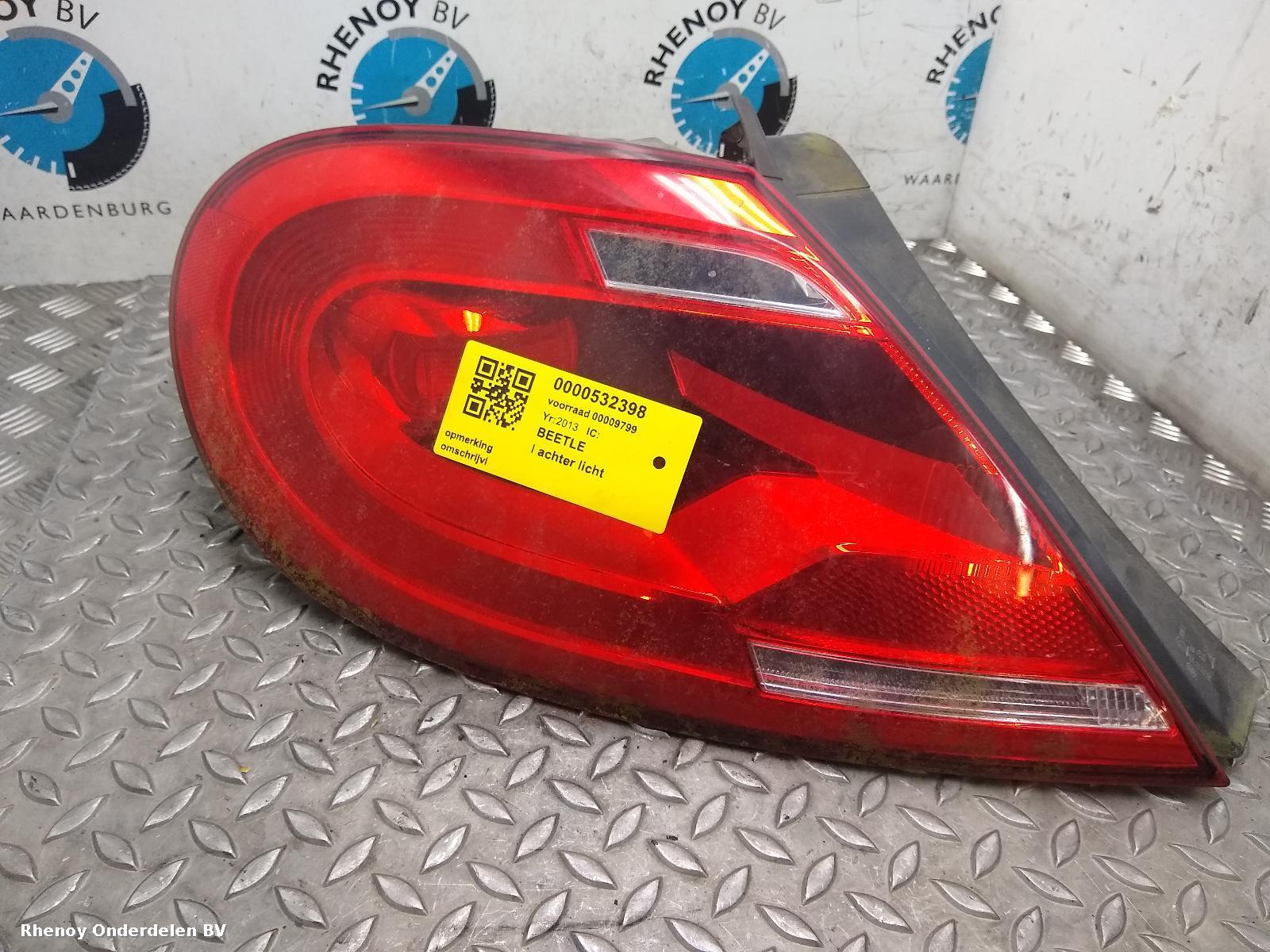 Bekijk Auto-onderdeel ACHTERLICHT L VOLKSWAGEN BEETLE 2013