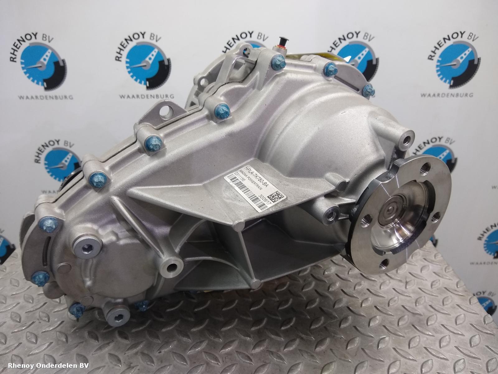View Auto part TUSSENBAK LAND ROVER RANGE ROVER 2017