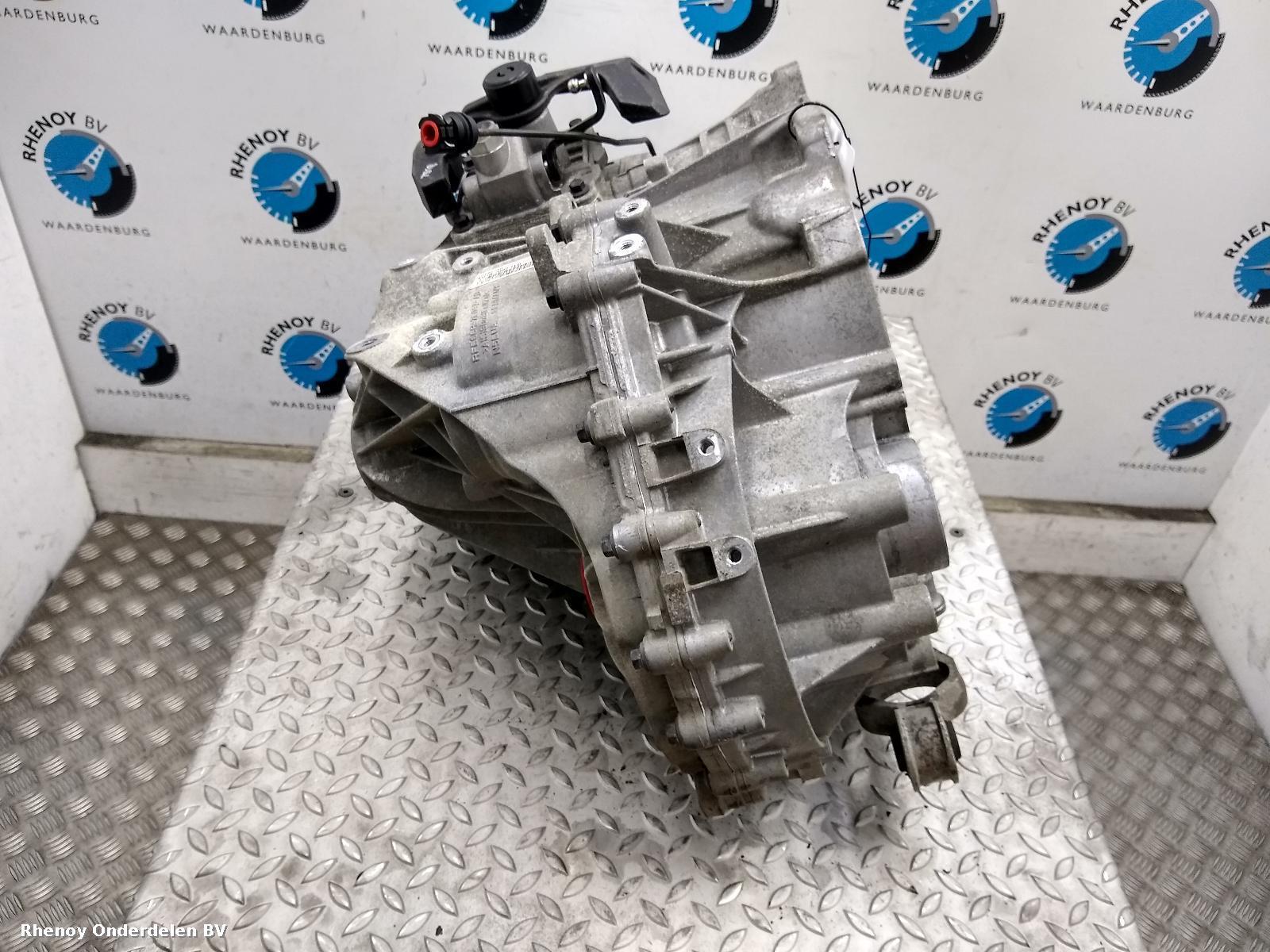 View Auto part TRANSMISSIE / VERSNELLINGSBAK VOLVO XC60 2015