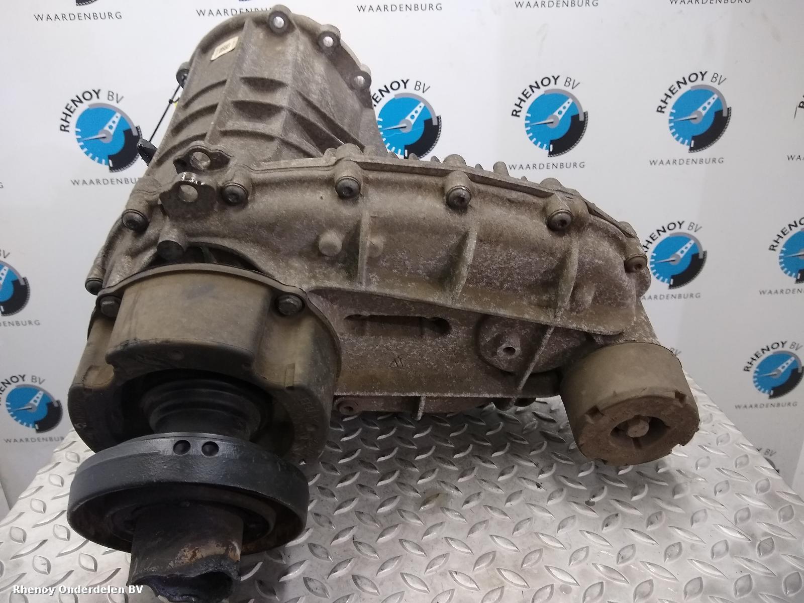 2014 VOLKSWAGEN TOUAREG TUSSENBAK View Auto part TUSSENBAK VOLKSWAGEN TOUAREG 2014