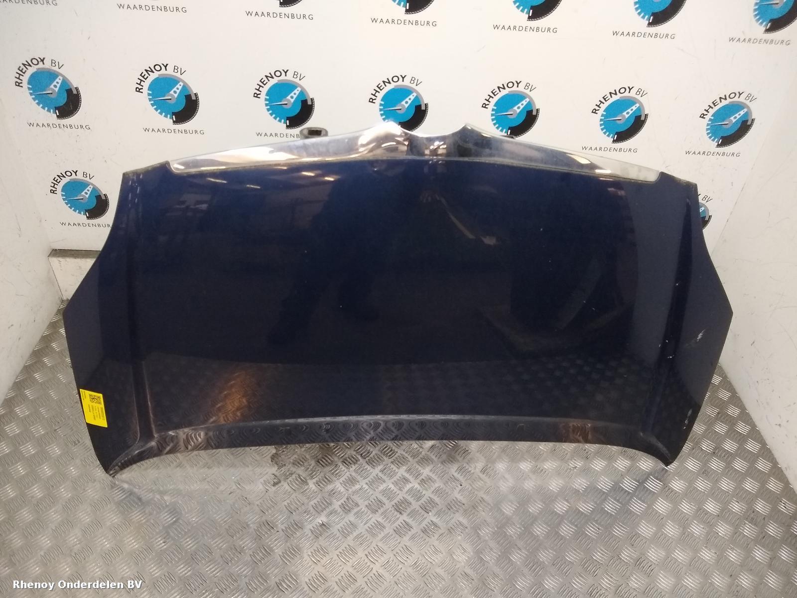 Bekijk Auto-onderdeel MOTORKAP TOYOTA COROLLA VERSO 2004
