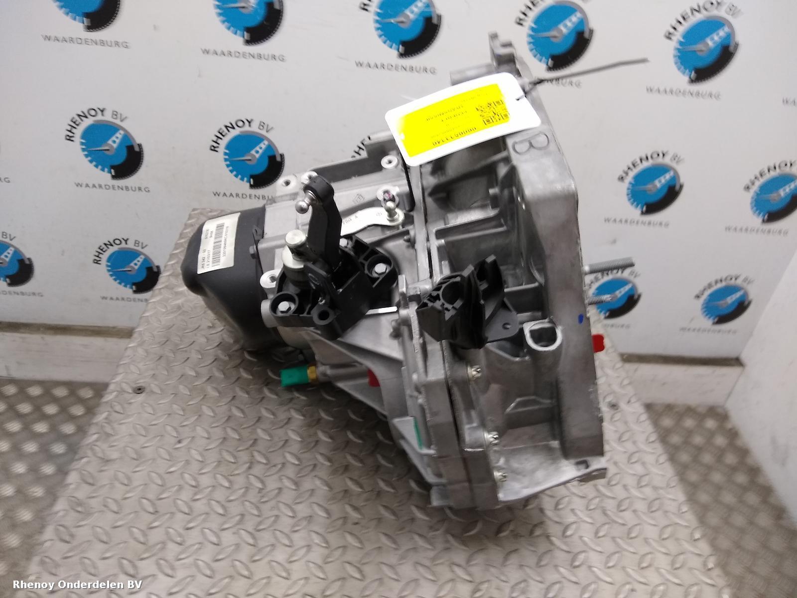 2014 RENAULT FLUENCE Gearbox View Auto part Gearbox RENAULT FLUENCE 2014