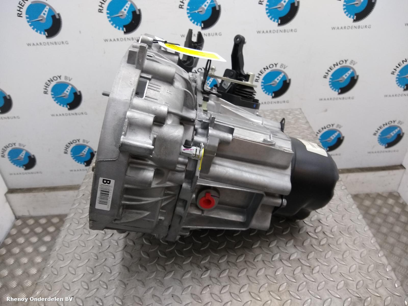 View Auto part TRANSMISSIE / VERSNELLINGSBAK RENAULT FLUENCE 2014