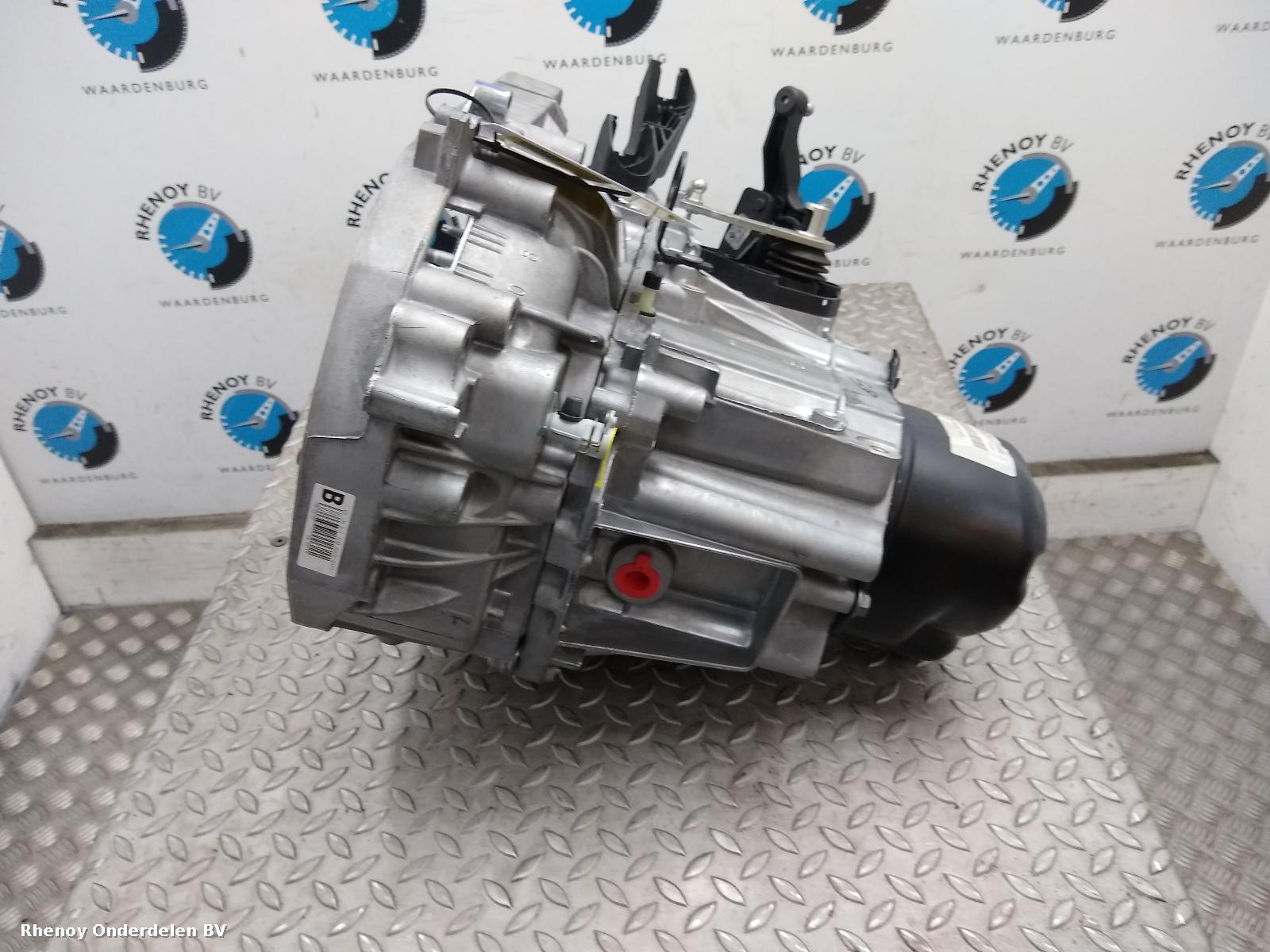 View Auto part TRANSMISSIE / VERSNELLINGSBAK RENAULT FLUENCE 2014