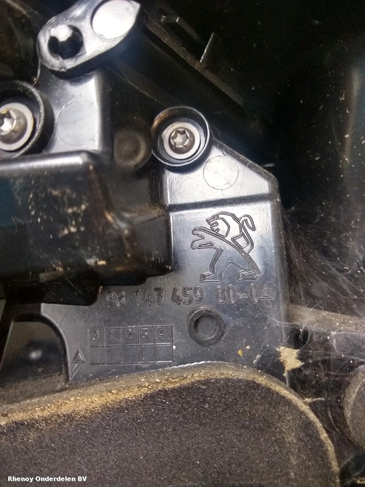 2017 PEUGEOT 2008 ACHTERLICHT R View Auto part ACHTERLICHT R PEUGEOT 2008 2017