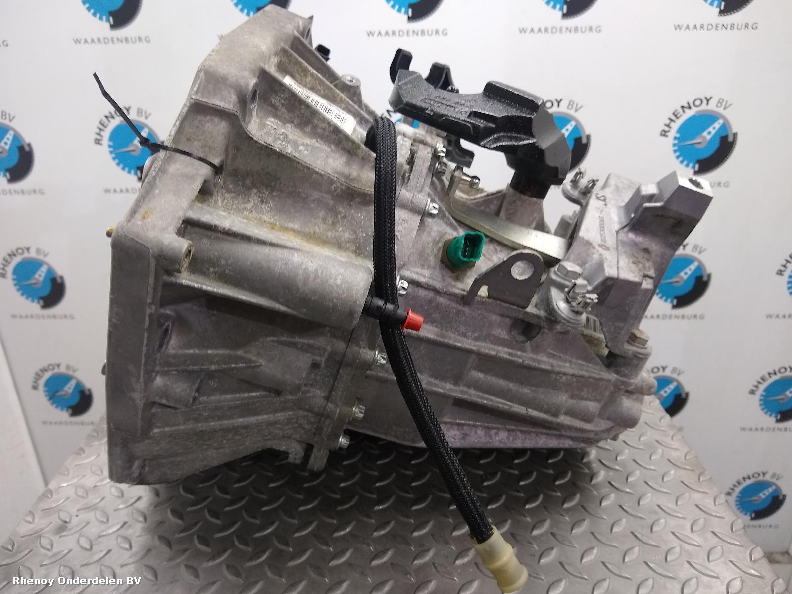 View Auto part TRANSMISSIE / VERSNELLINGSBAK RENAULT SCENIC 2012