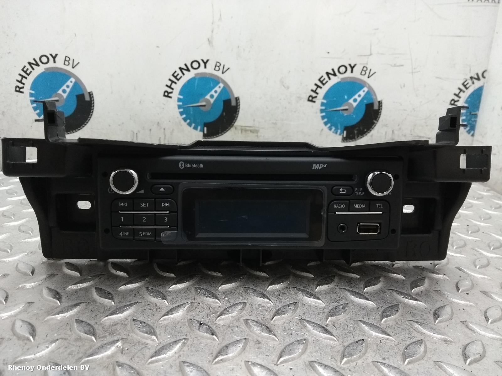 Bekijk Auto-onderdeel RADIO RENAULT KANGOO 2020