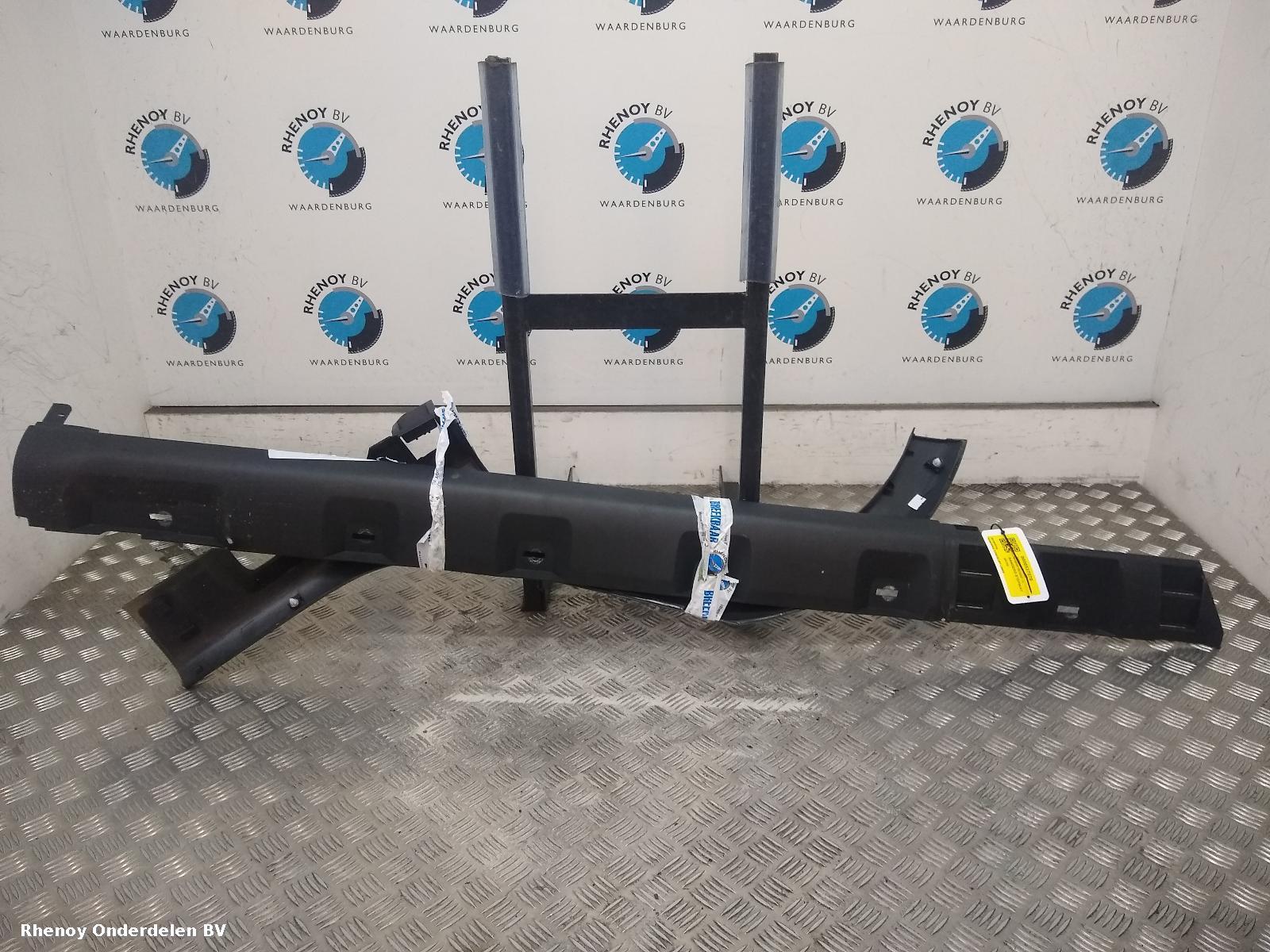 Bekijk Auto-onderdeel SPOILER / SKIRT ZIJKANT DACIA SANDERO STEPWAY 2019