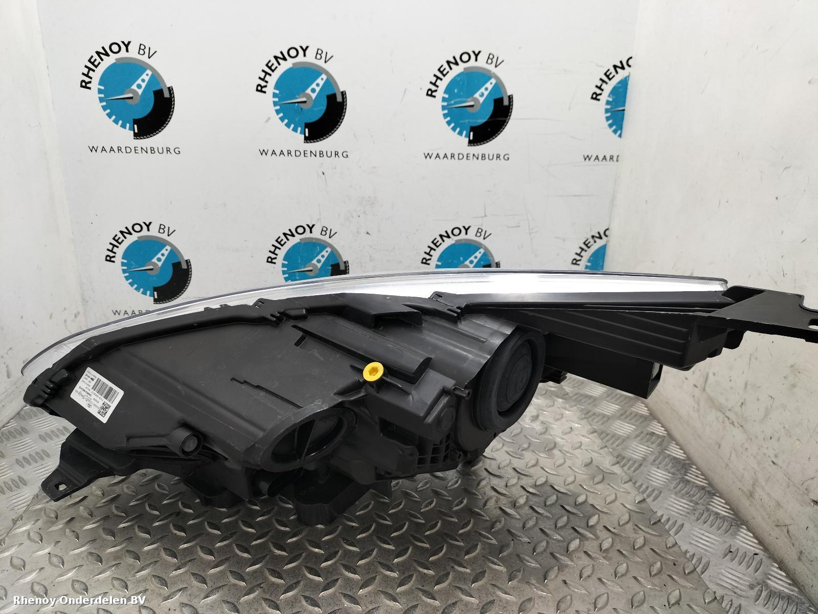 View Auto part KOPLAMP R FORD FOCUS C MAX 2017