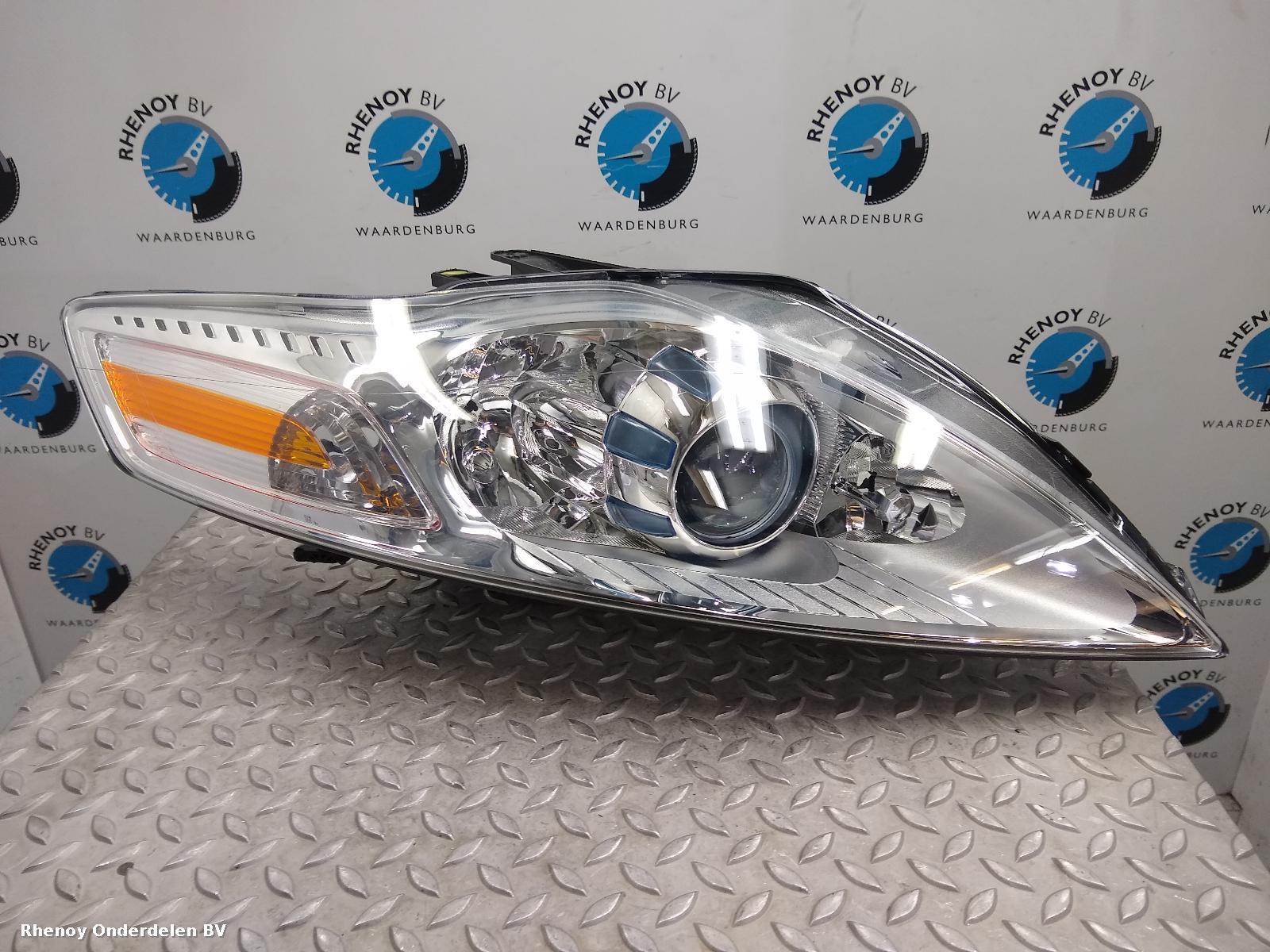 Bekijk Auto-onderdeel KOPLAMP R FORD MONDEO 2007