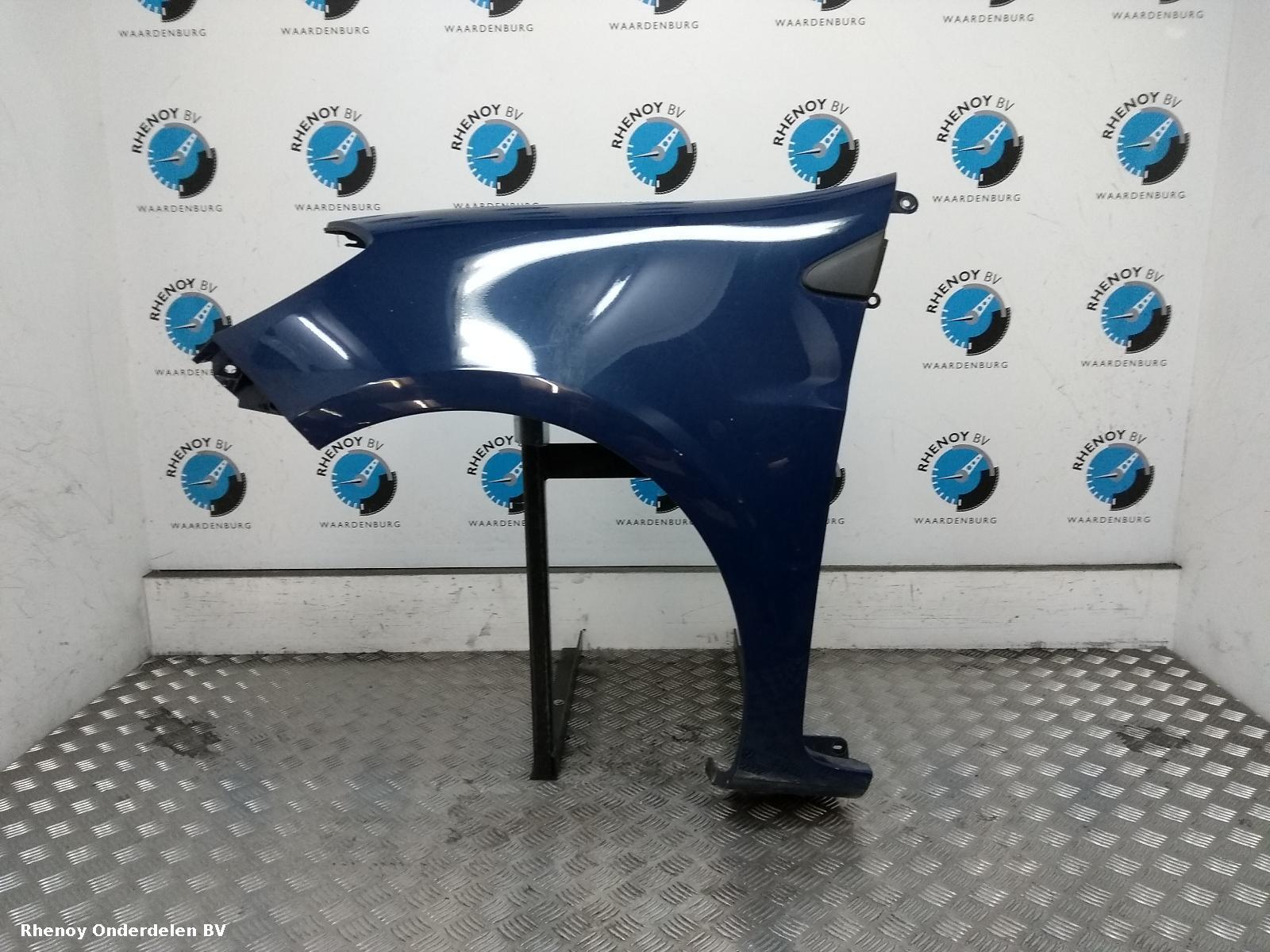 Bekijk Auto-onderdeel VOORSCHERM L RENAULT CLIO 2006