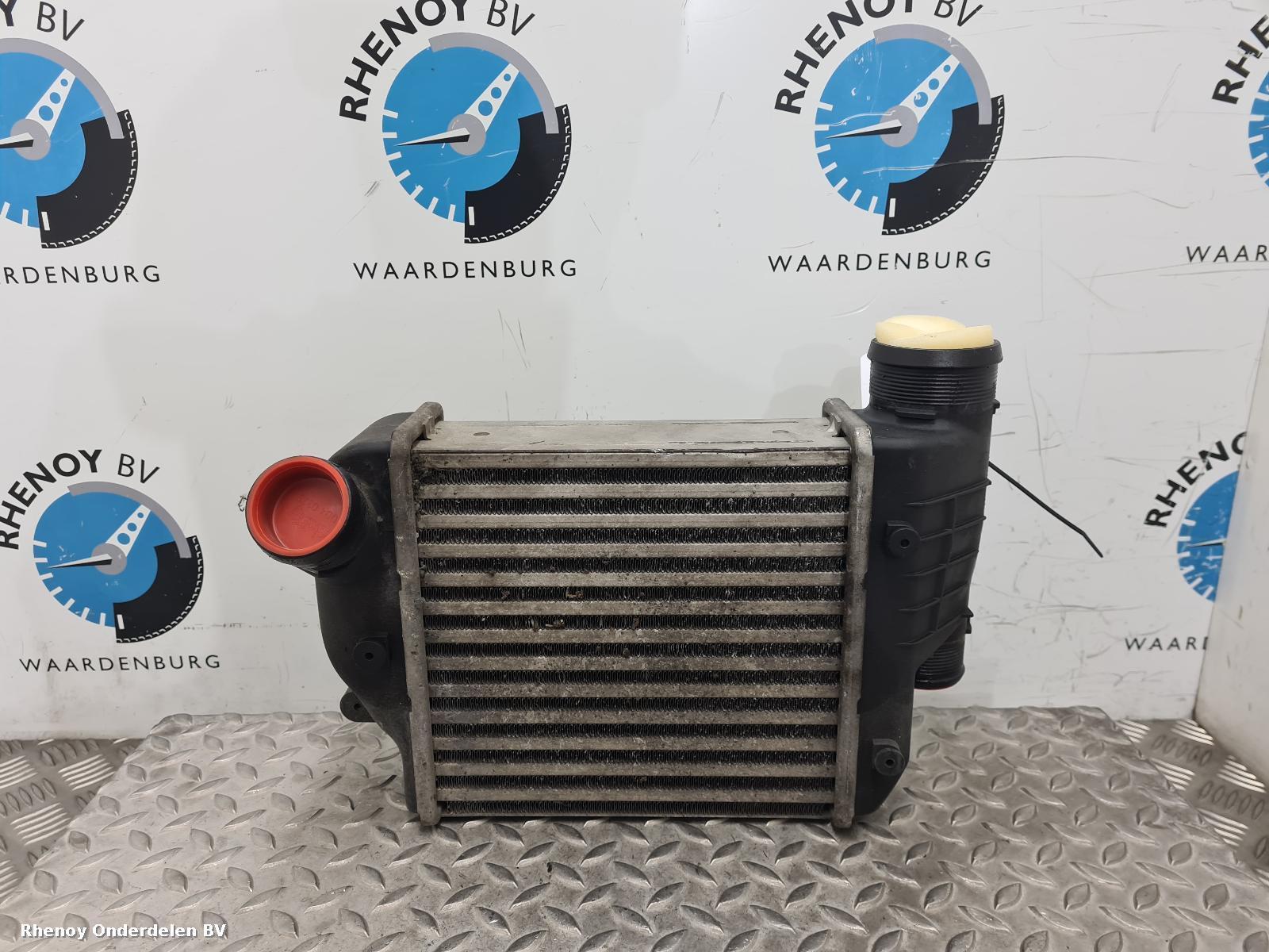 Bekijk Auto-onderdeel INTERKOELER AUDI A6 2004