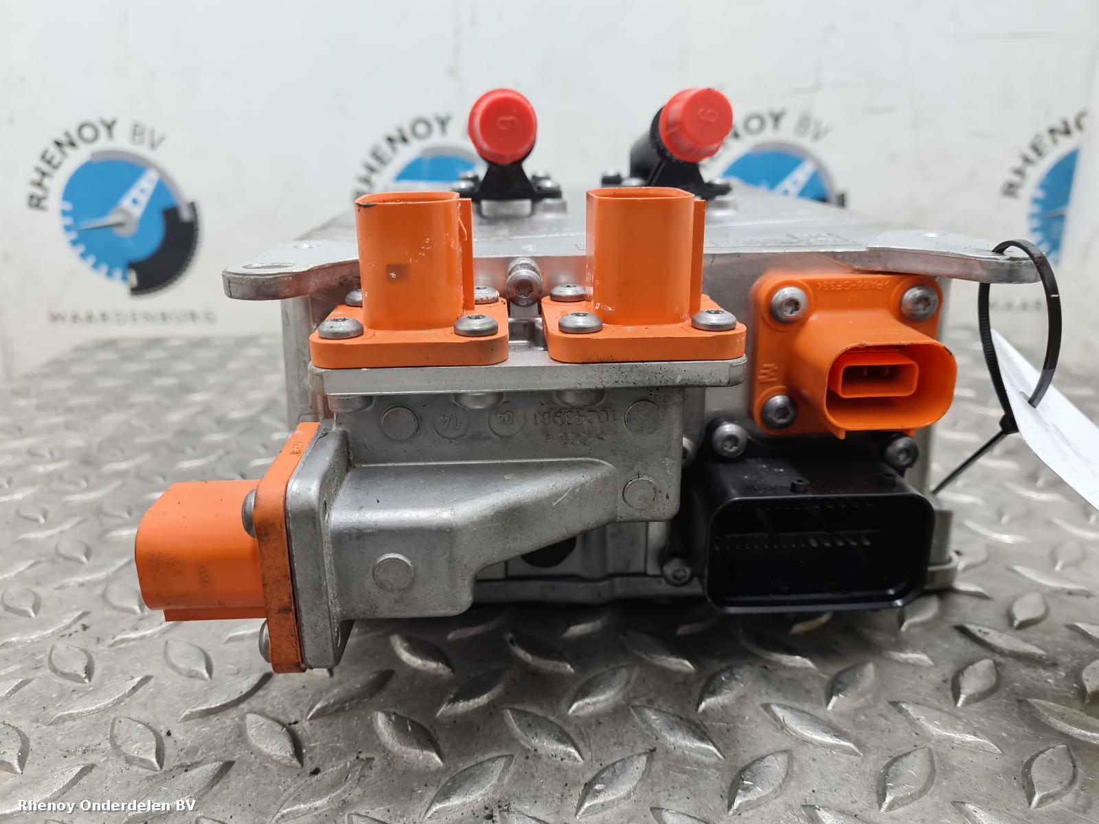 View Auto part EV / HYBRIDE ELEKTRONISCHE OMVORMER VOLKSWAGEN GOLF 2018