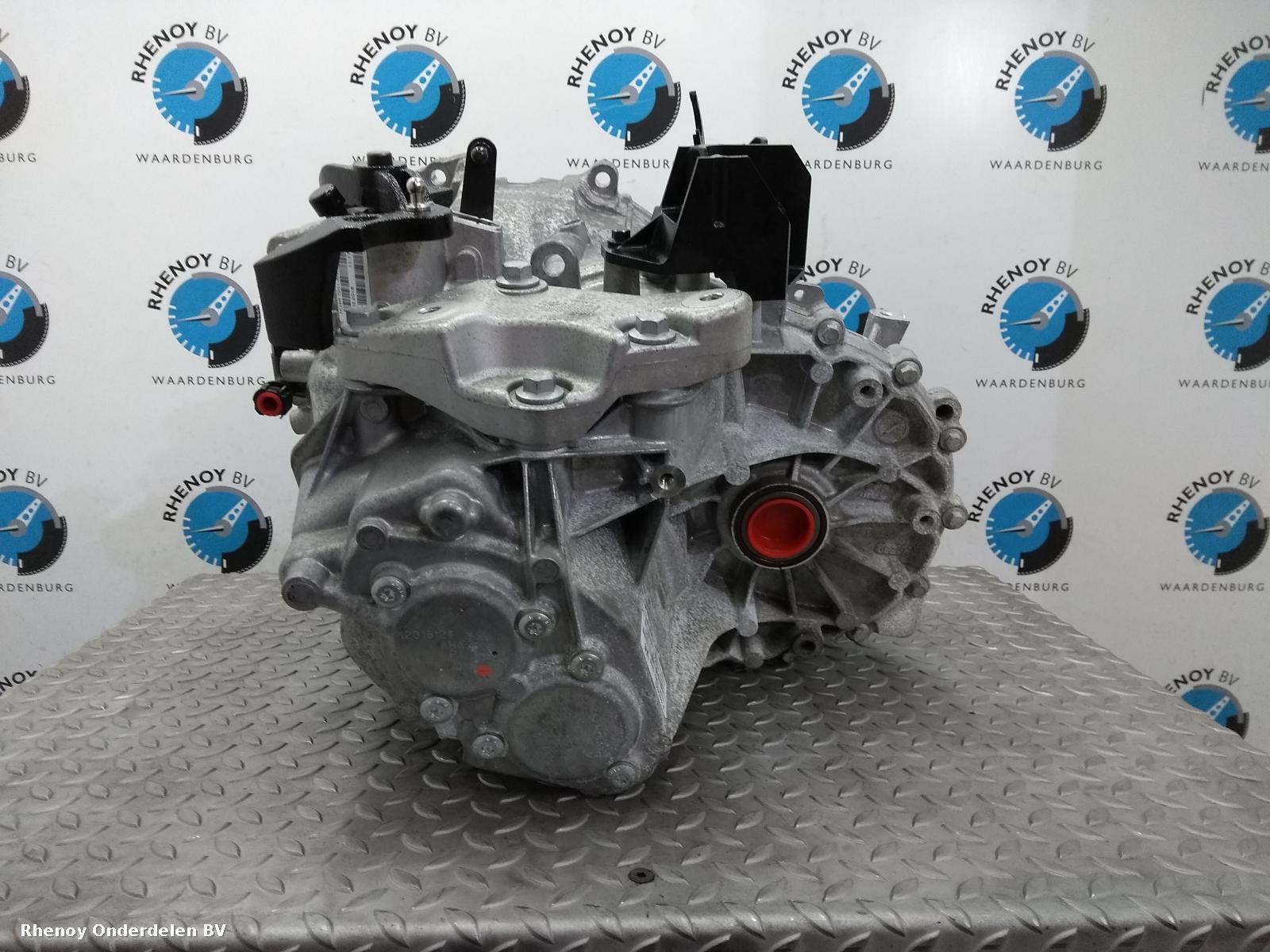 View Auto part Gearbox VOLVO V40 2019