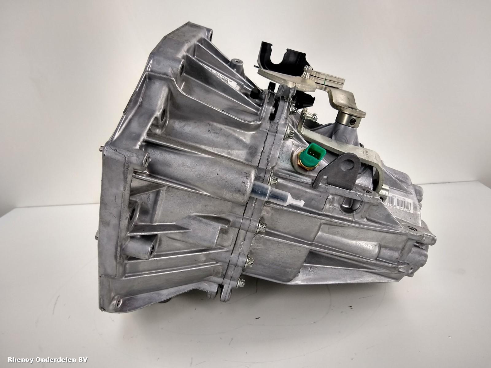 View Auto part Gearbox DACIA DUSTER 2015