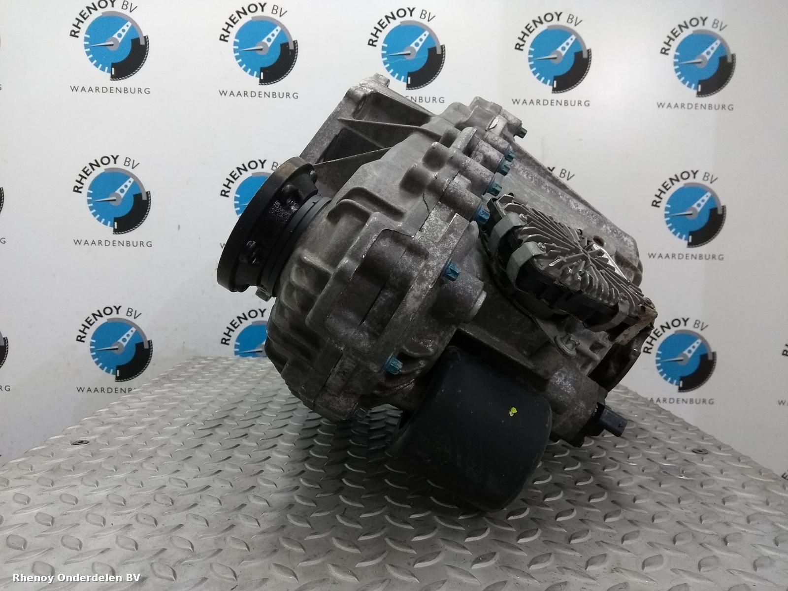 View Auto part TUSSENBAK LAND ROVER RANGE ROVER 2016