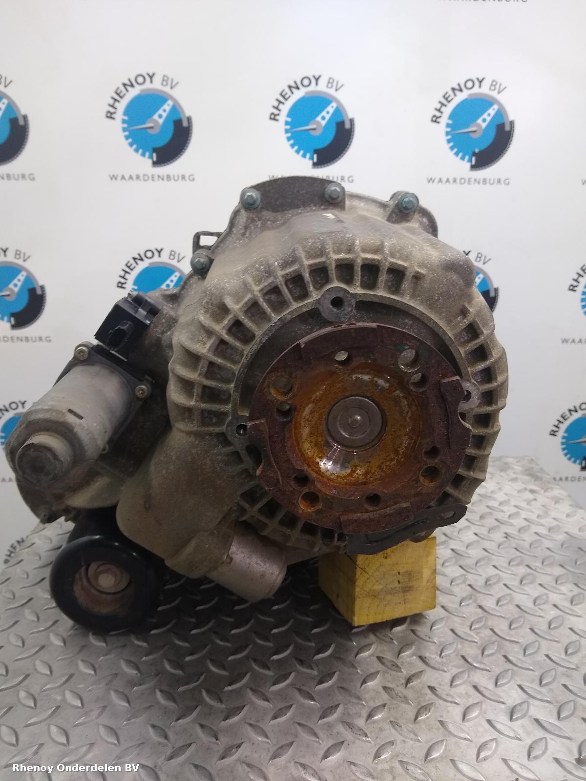 View Auto part TUSSENBAK LAND ROVER RANGE ROVER 2016