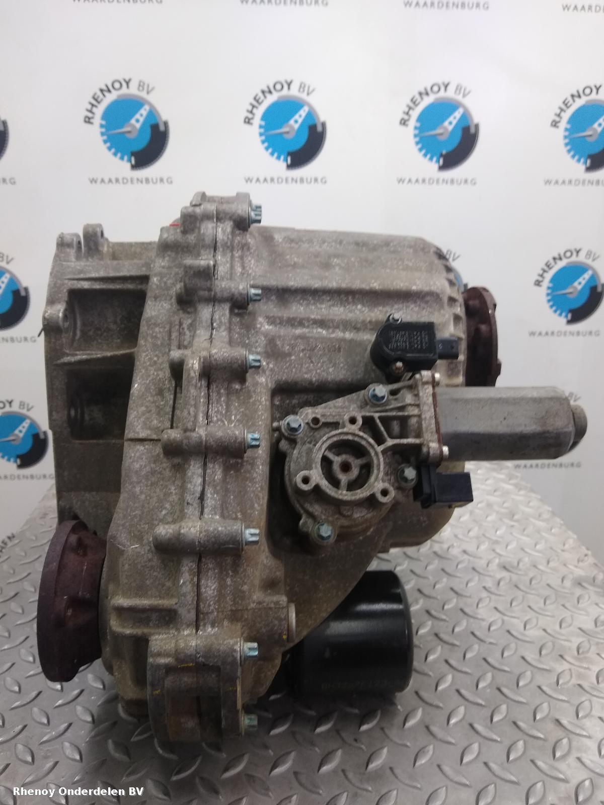View Auto part TUSSENBAK LAND ROVER RANGE ROVER 2016