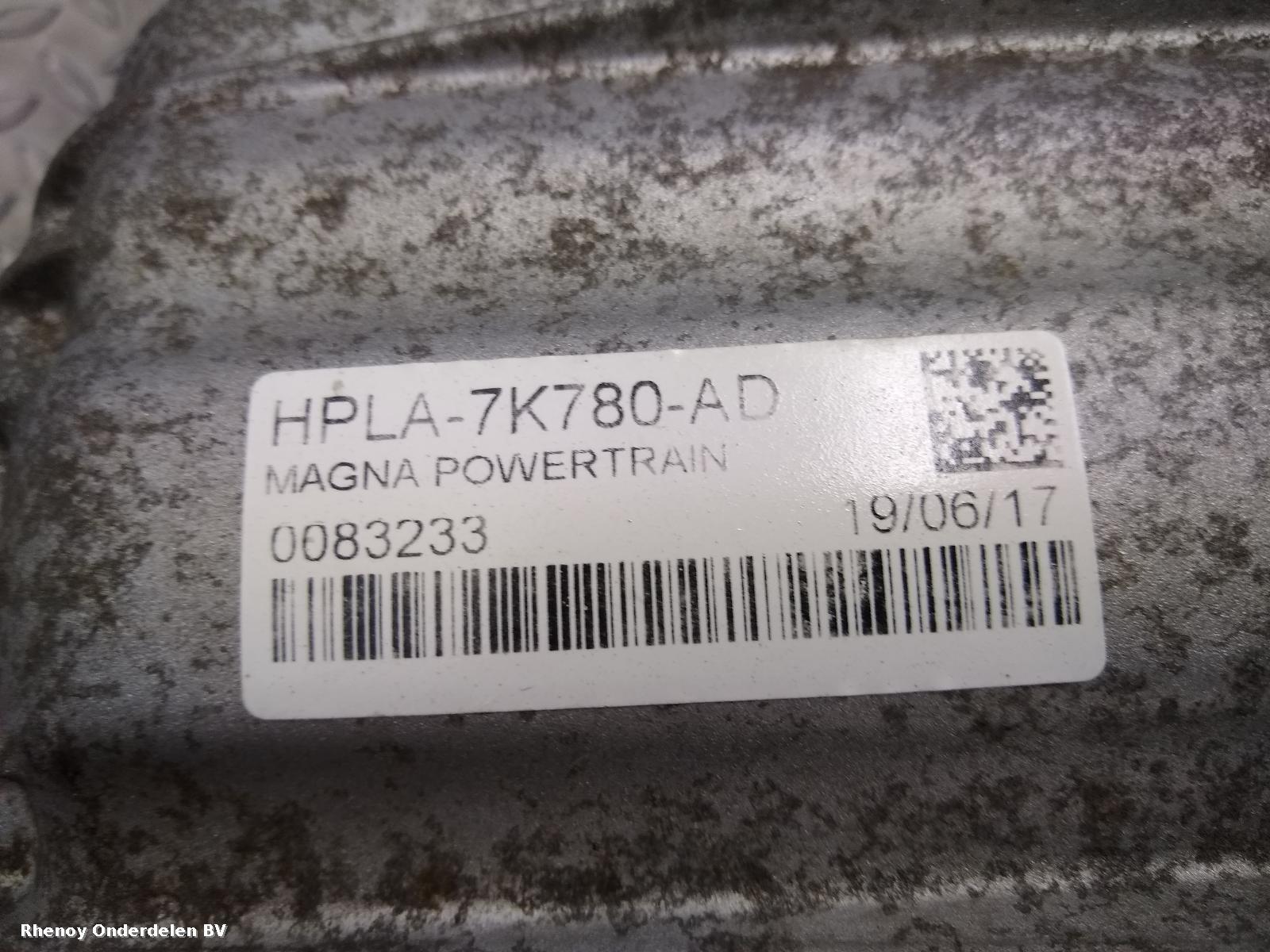 View Auto part TUSSENBAK LAND ROVER RANGE ROVER 2015