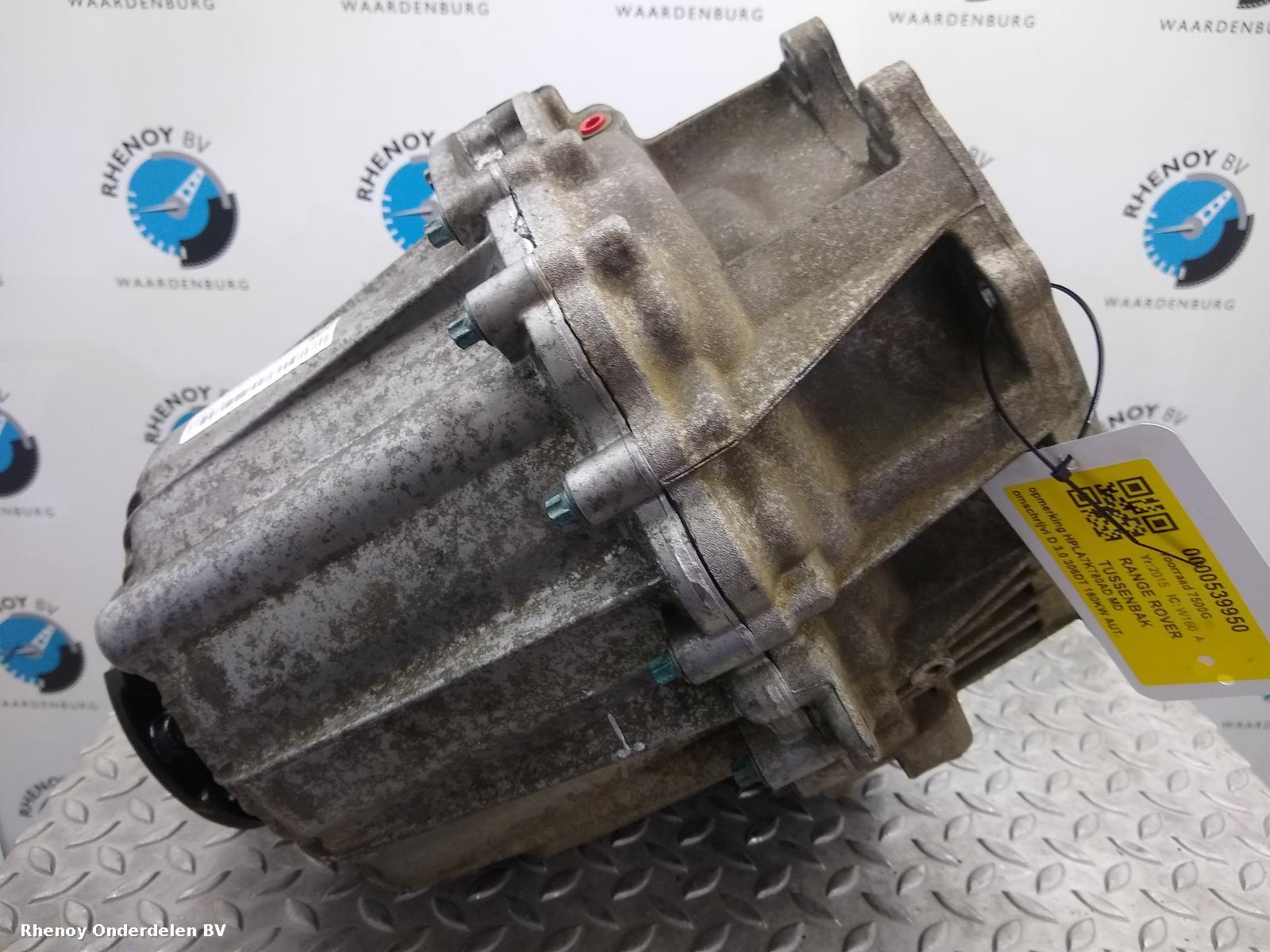 View Auto part TUSSENBAK LAND ROVER RANGE ROVER 2015